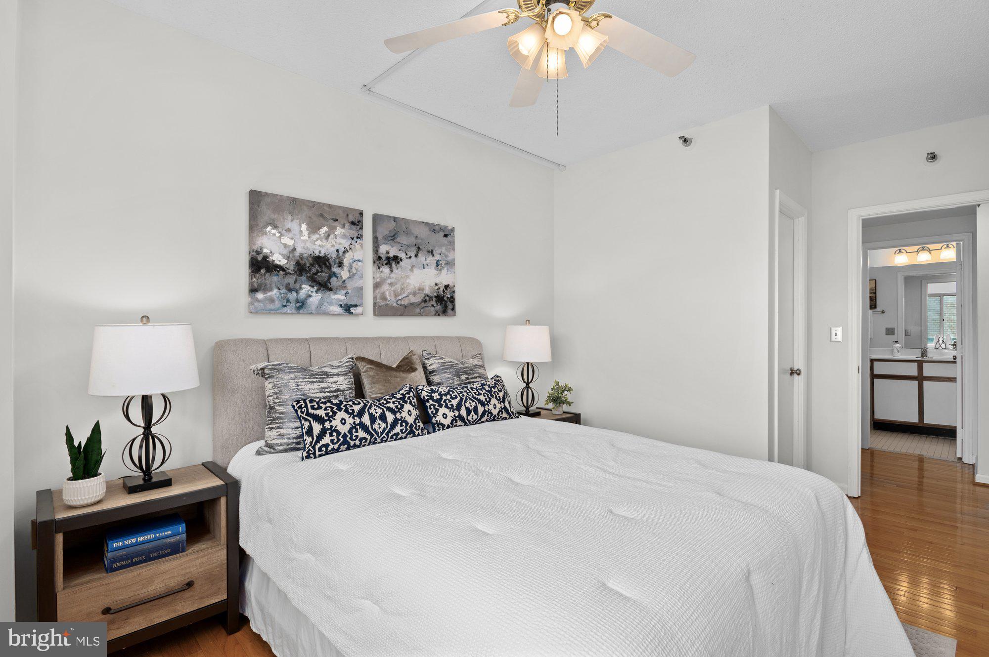 24 COURTHOUSE SQUARE N 506