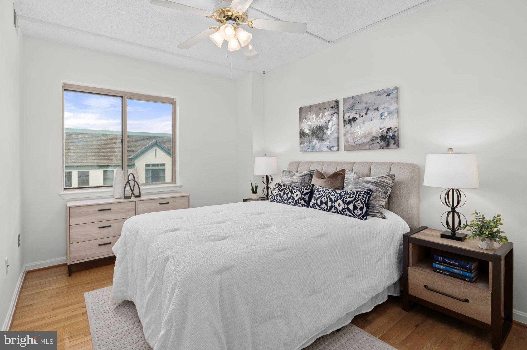 24 COURTHOUSE SQUARE N 506
