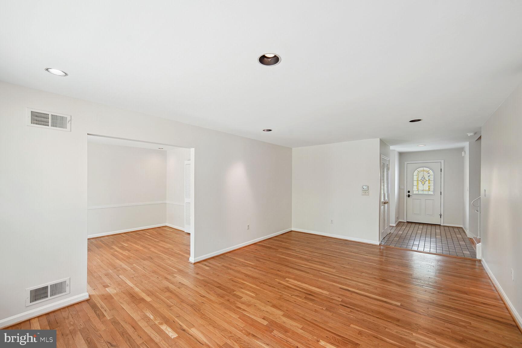 8049 TUCKERMAN LANE