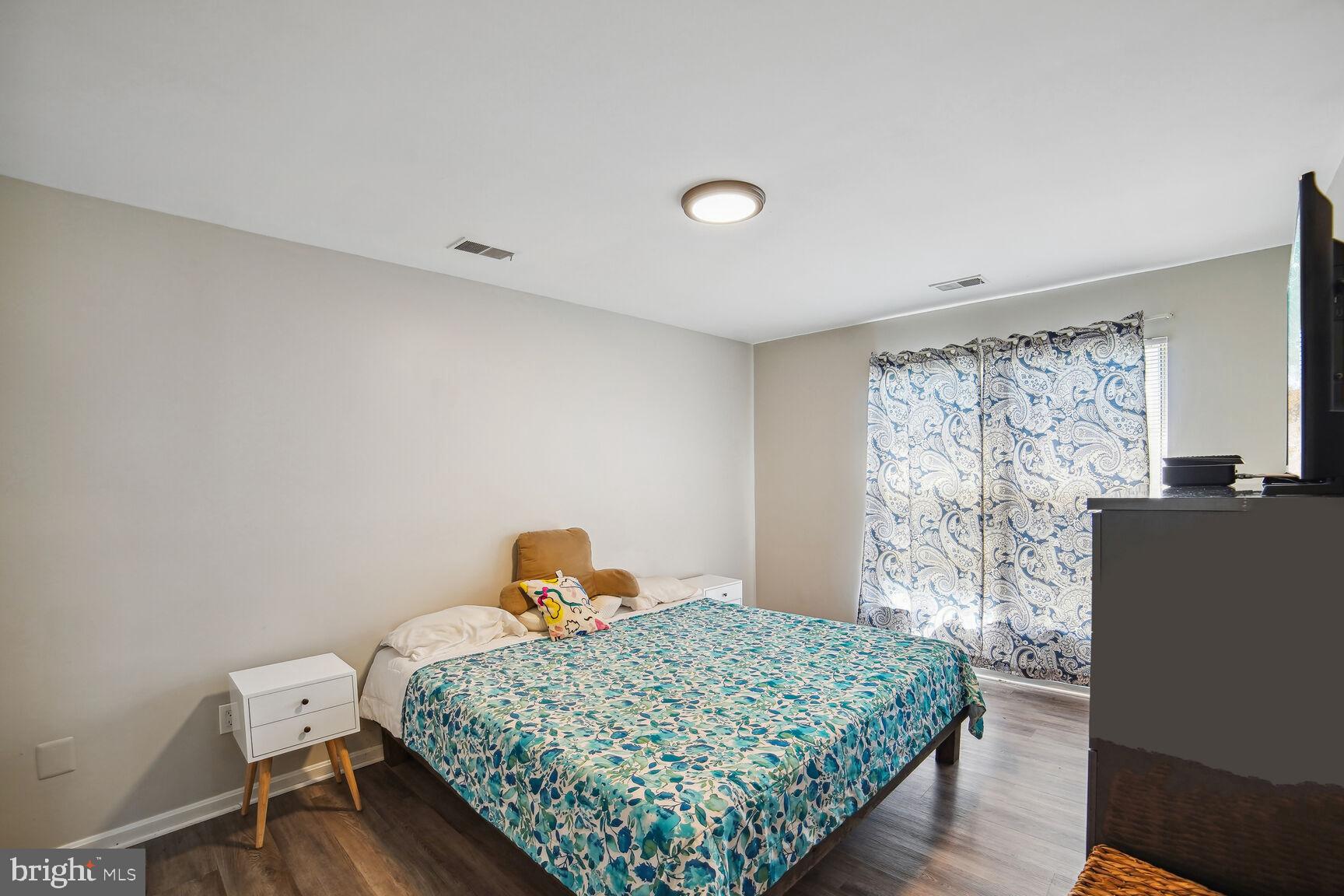 13101 CONDUCTOR WAY 233