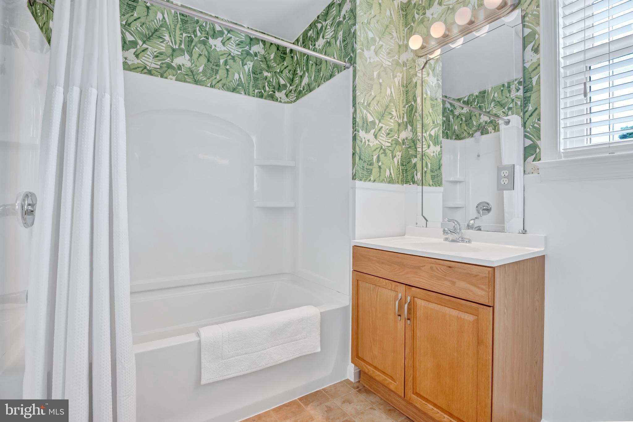 4407 BROOKFIELD DRIVE