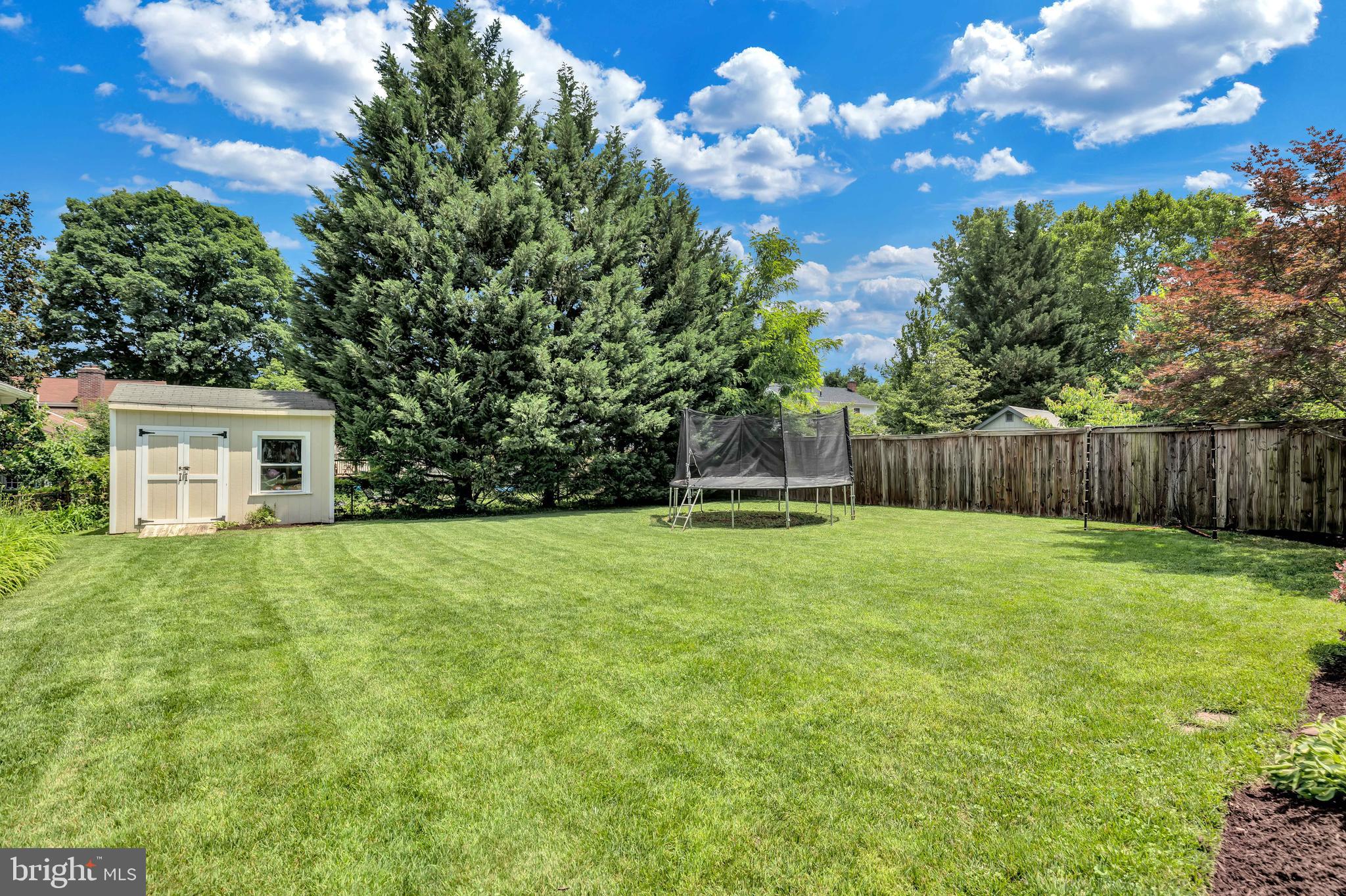 4407 BROOKFIELD DRIVE