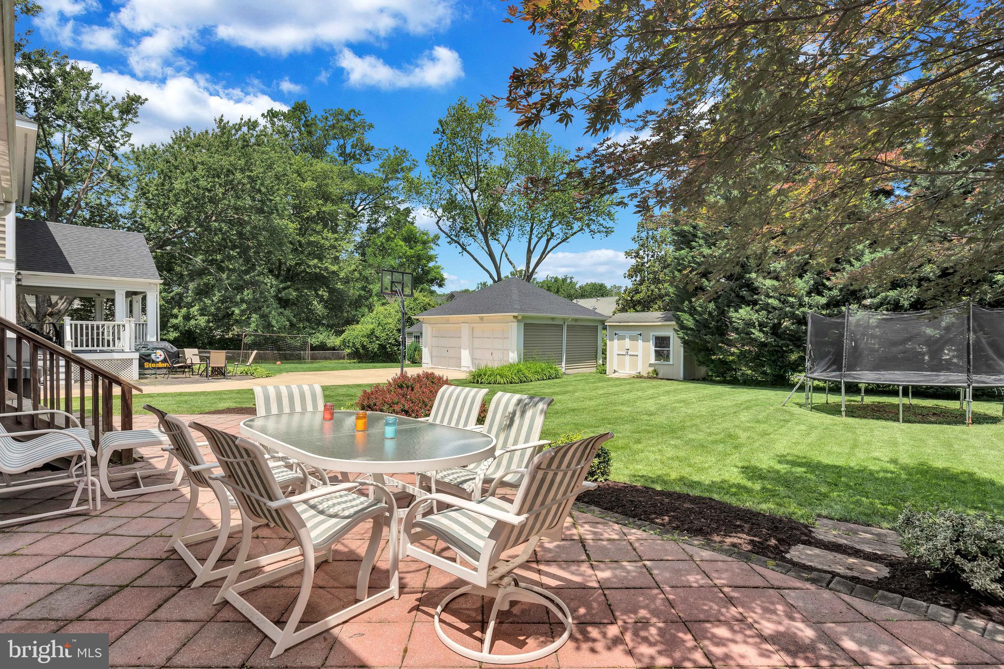 4407 BROOKFIELD DRIVE