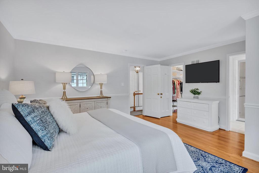 9611 CARRIAGE ROAD