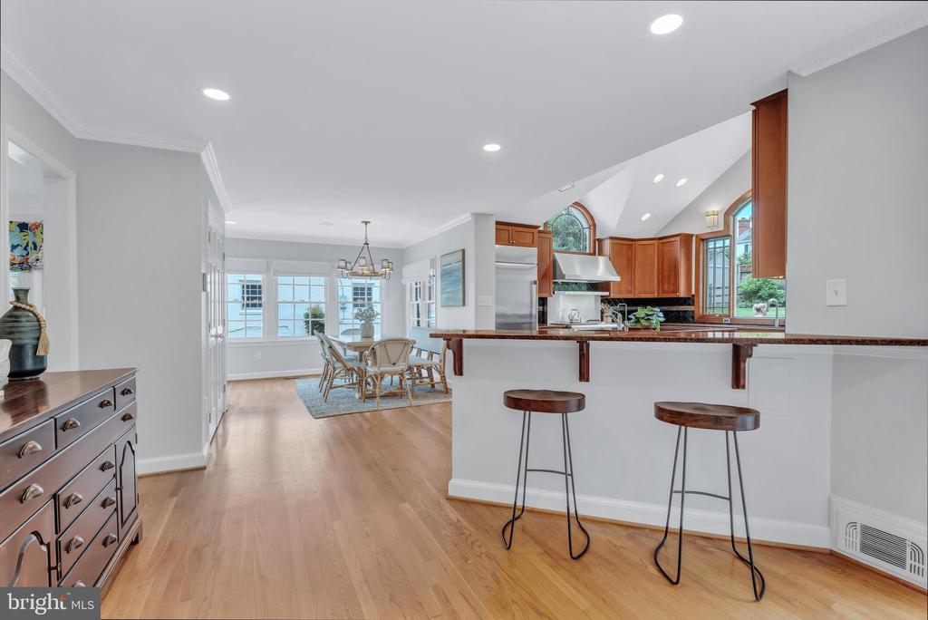 9611 CARRIAGE ROAD