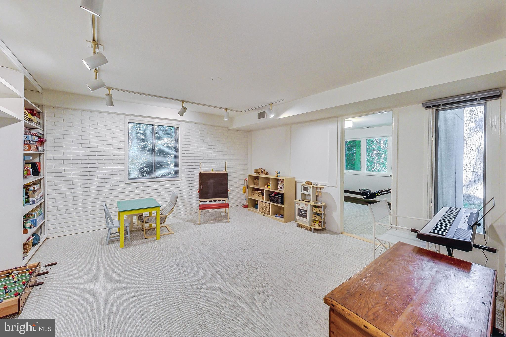 8312 STILL SPRING COURT