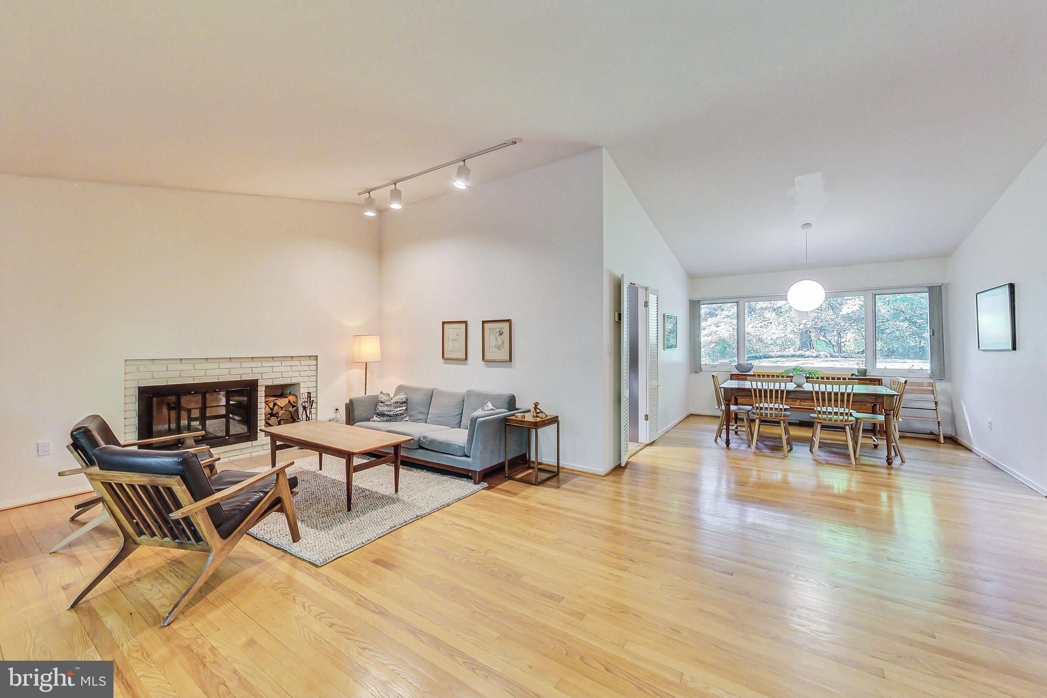 8312 STILL SPRING COURT