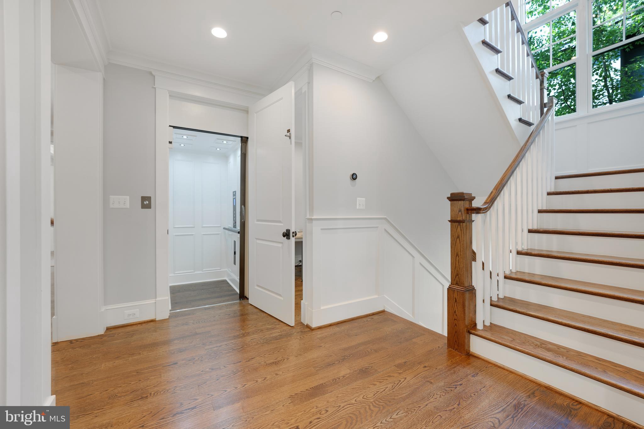 4303 ELM STREET