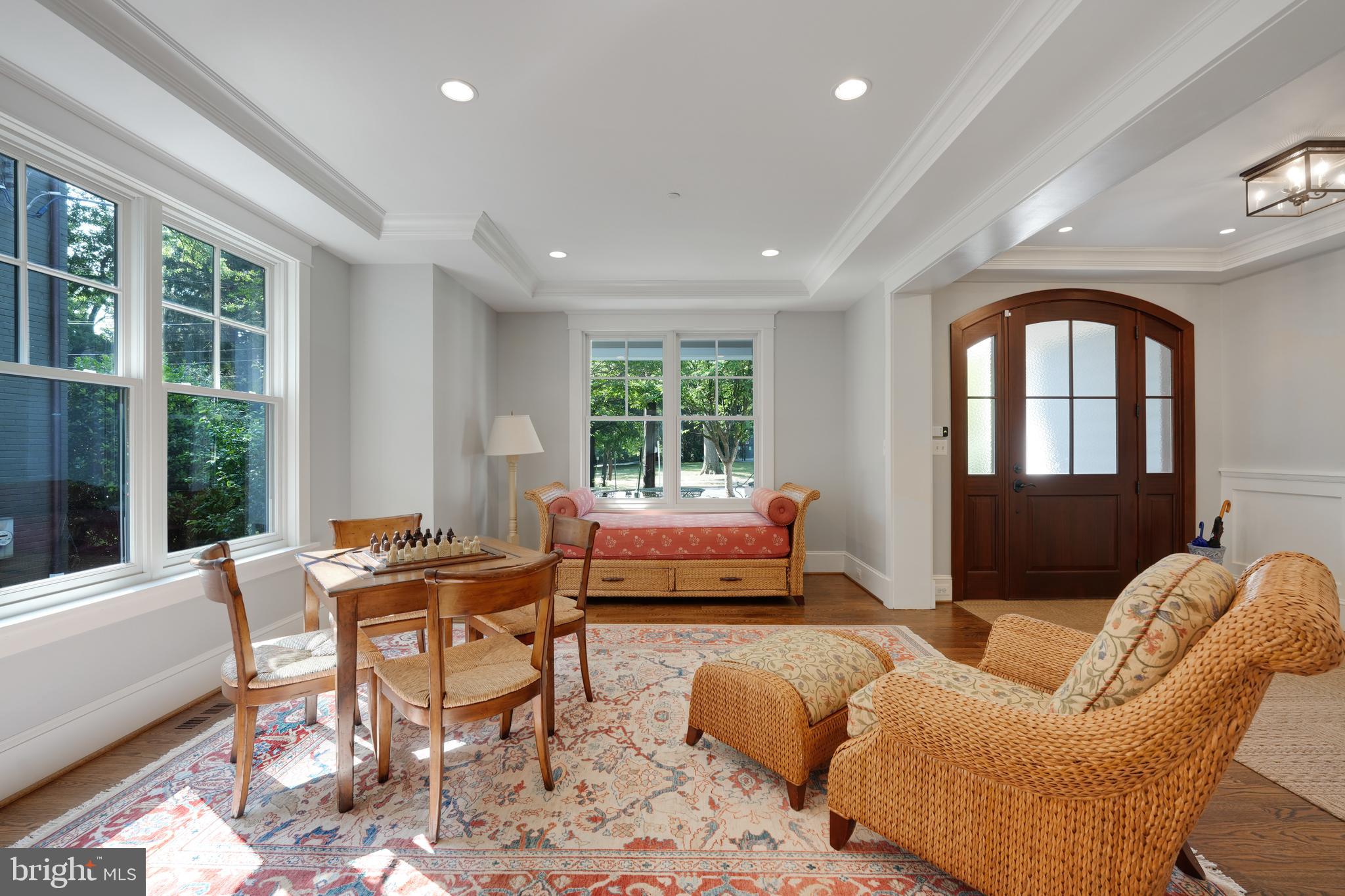 4303 ELM STREET