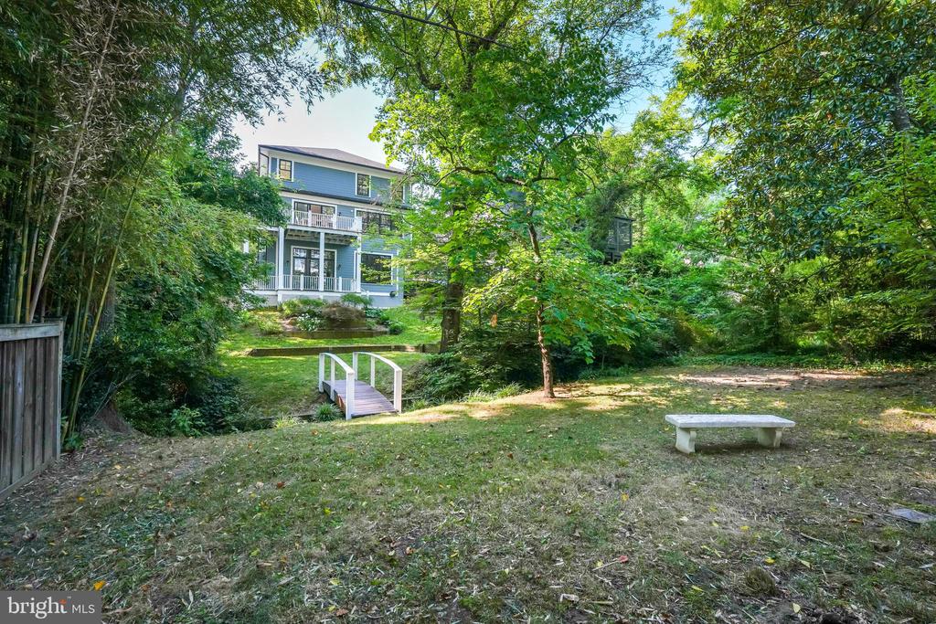 4303 ELM STREET