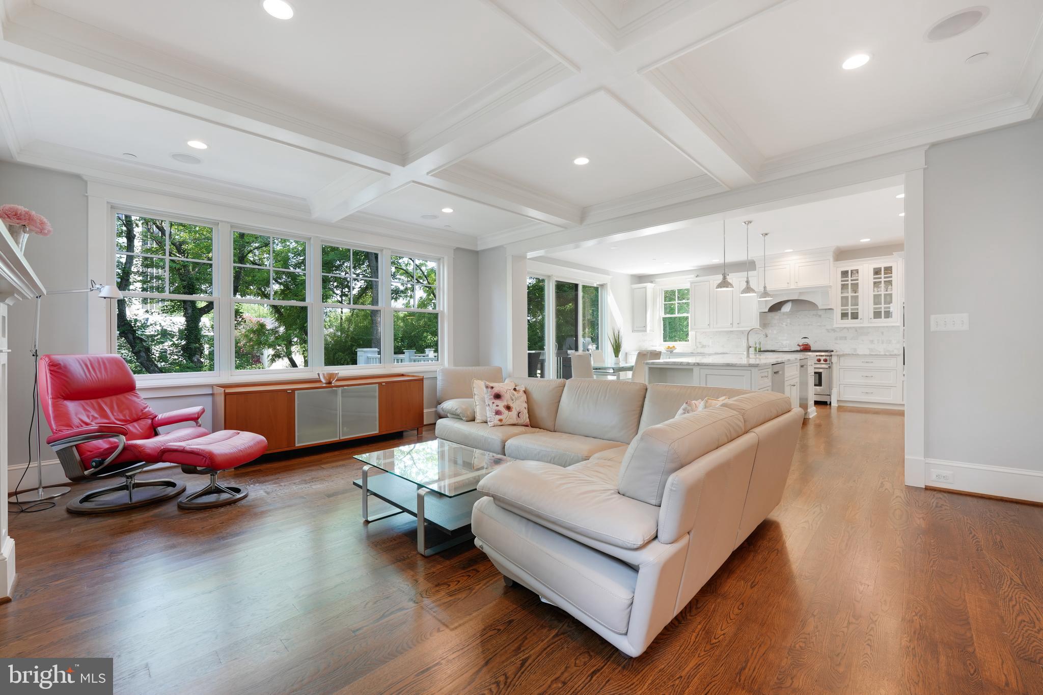 4303 ELM STREET