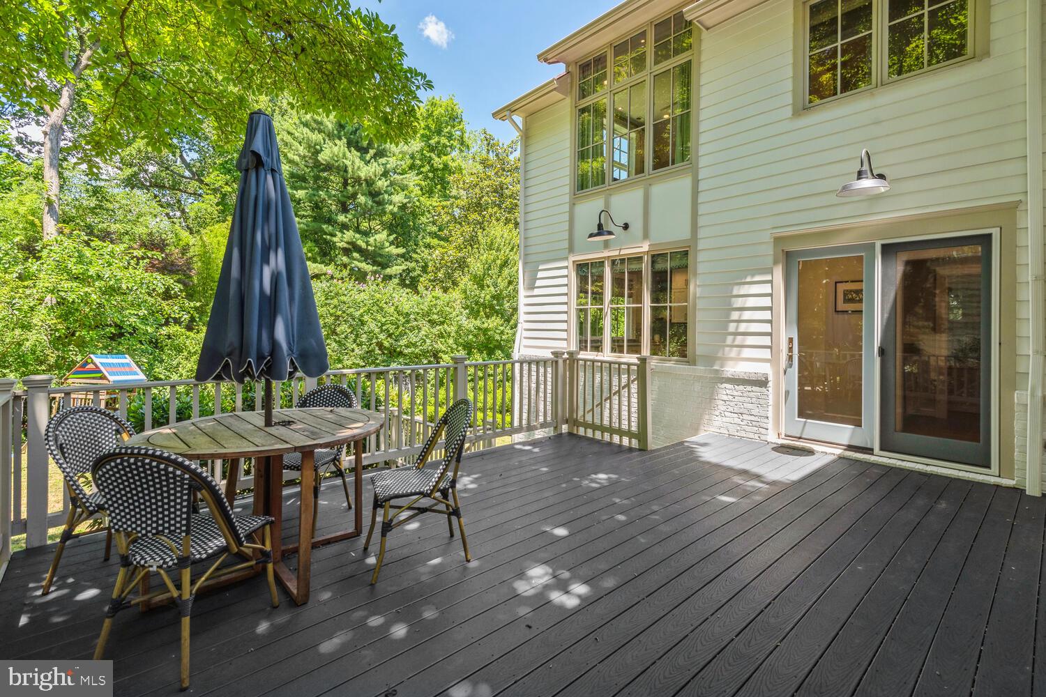 3411 THORNAPPLE STREET