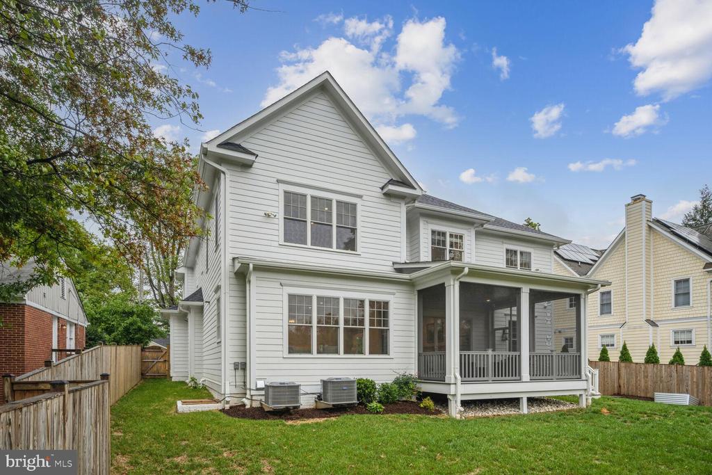 3304 WINNETT ROAD