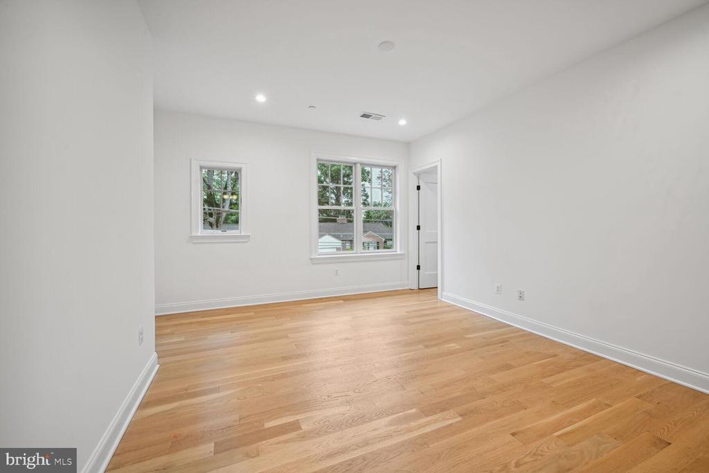 3304 WINNETT ROAD