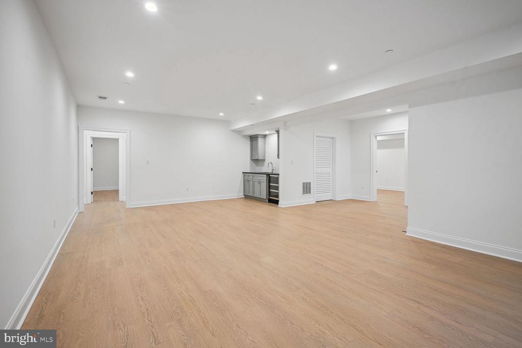 3304 WINNETT ROAD