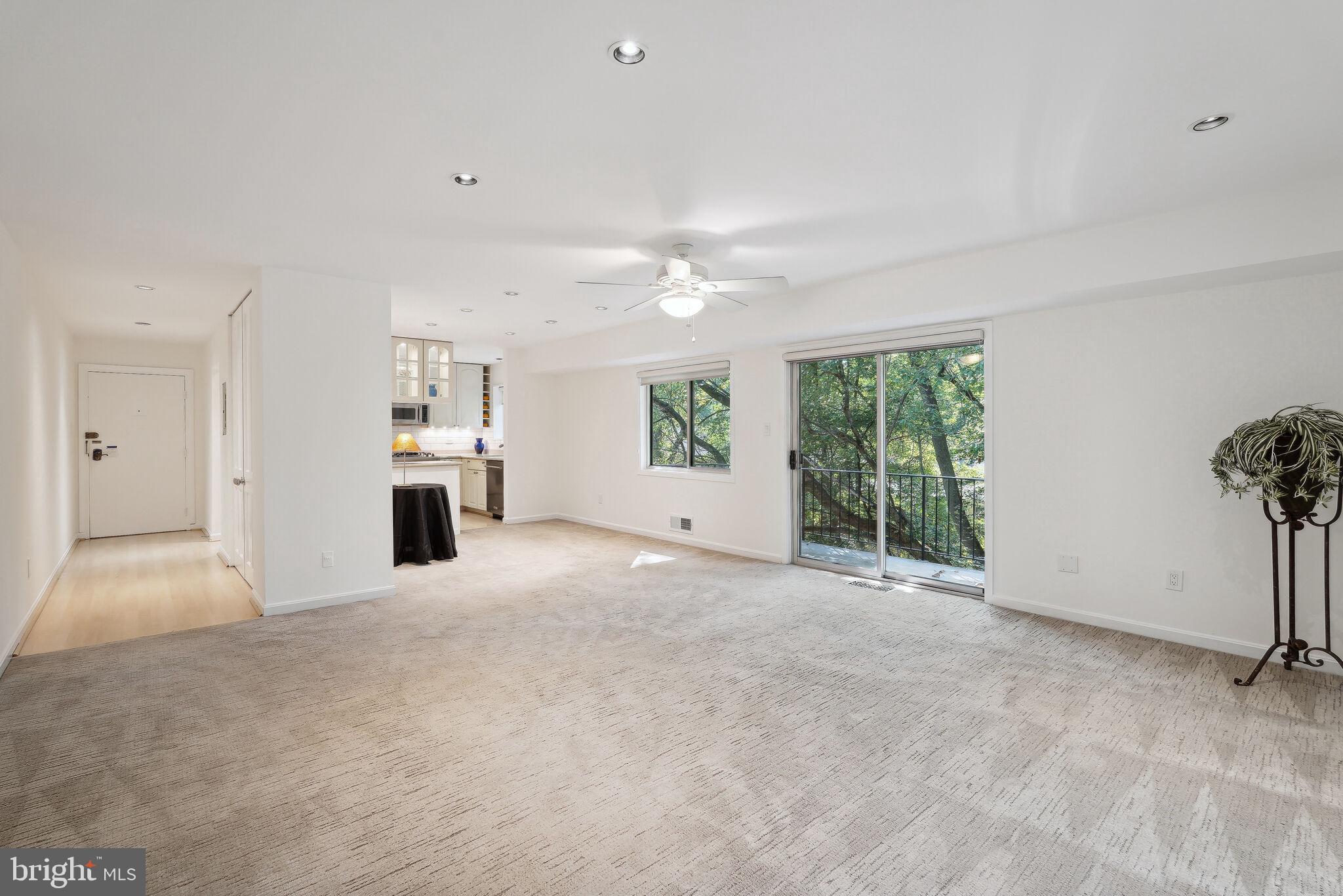 10636 MONTROSE 103