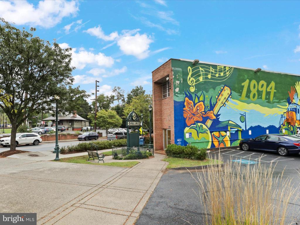 4200 DRESDEN STREET
