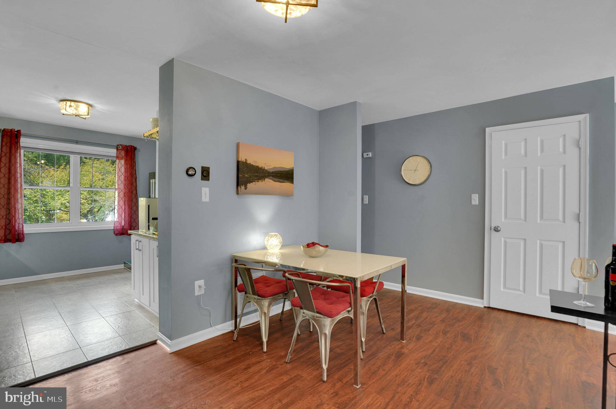 752 COLLEGE PARKWAY 7-752