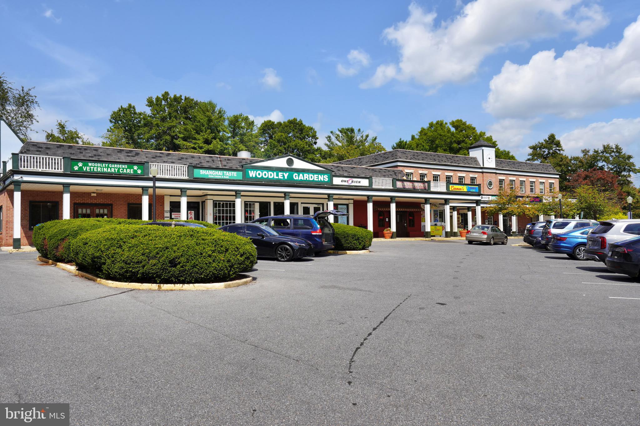 752 COLLEGE PARKWAY 7-752