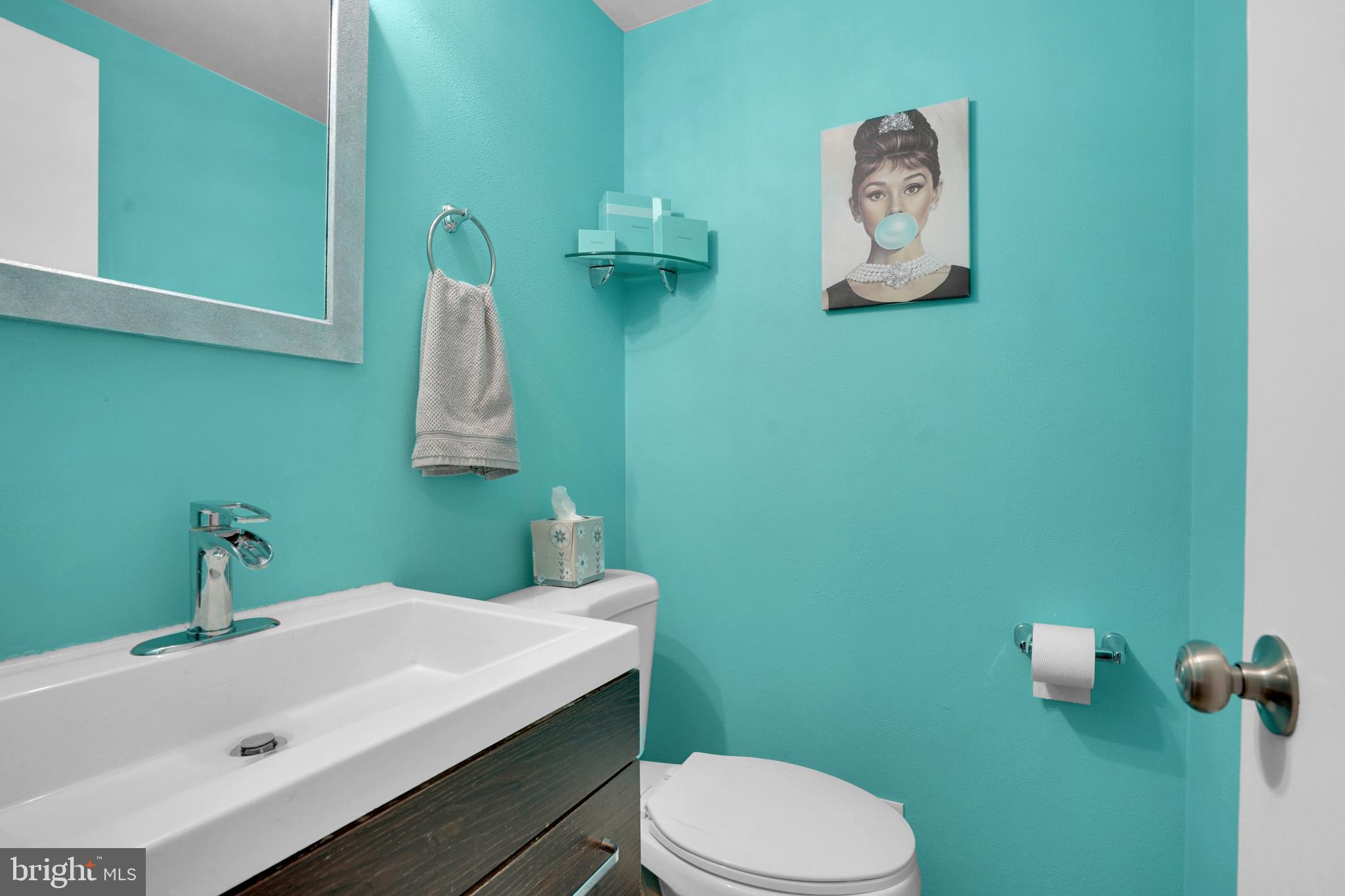 752 COLLEGE PARKWAY 7-752