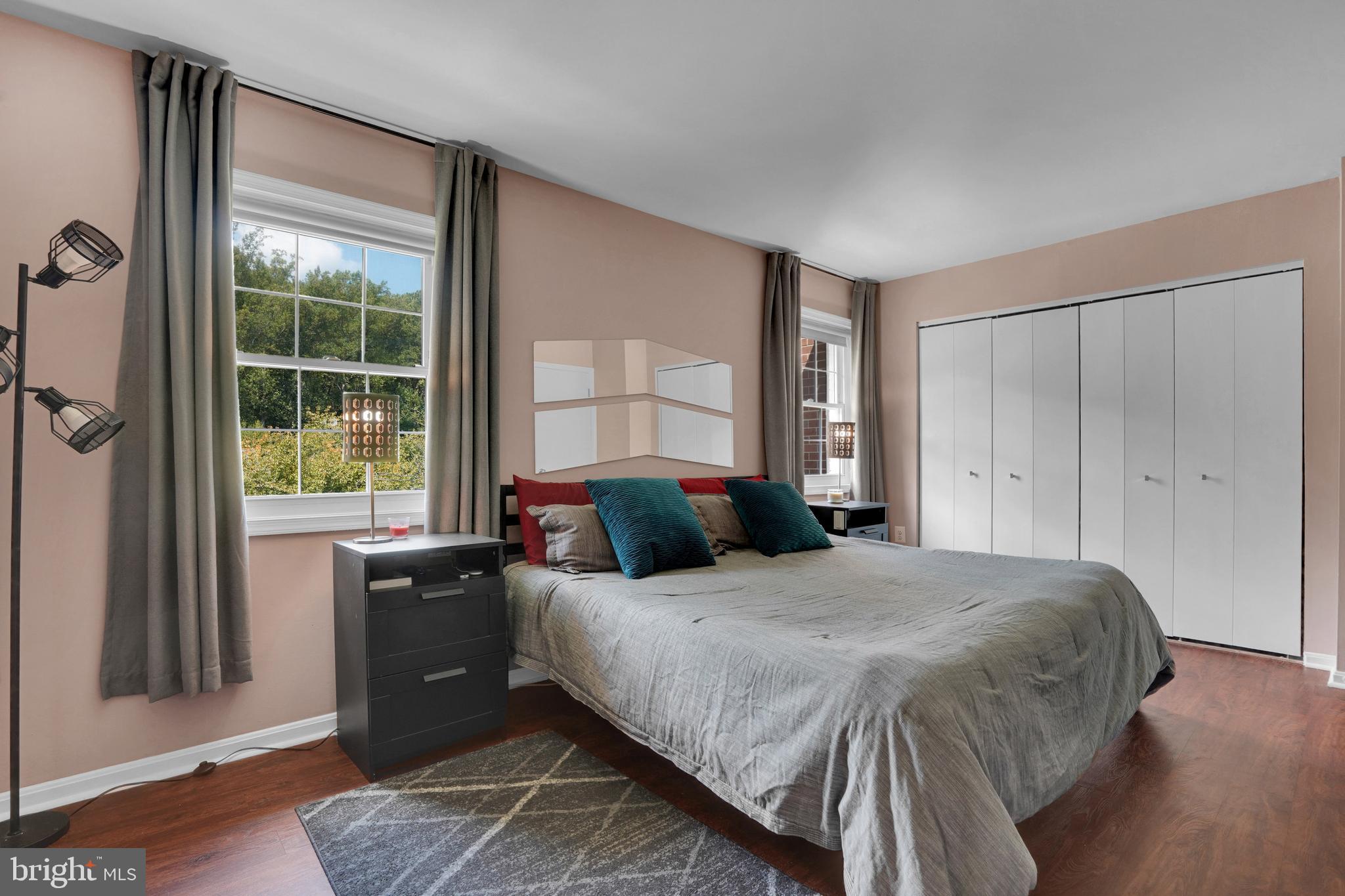 752 COLLEGE PARKWAY 7-752