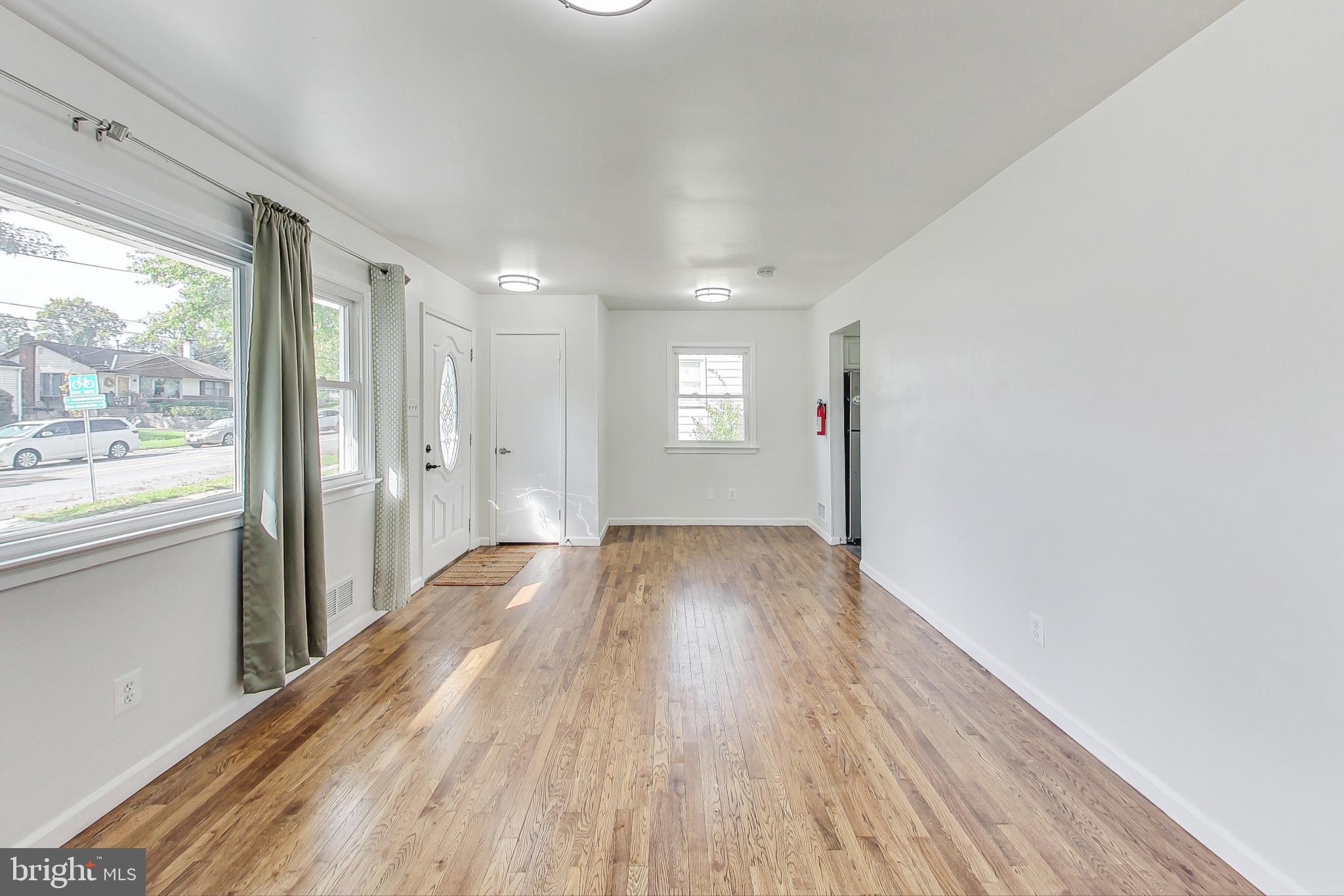 1104 GRANDIN AVENUE