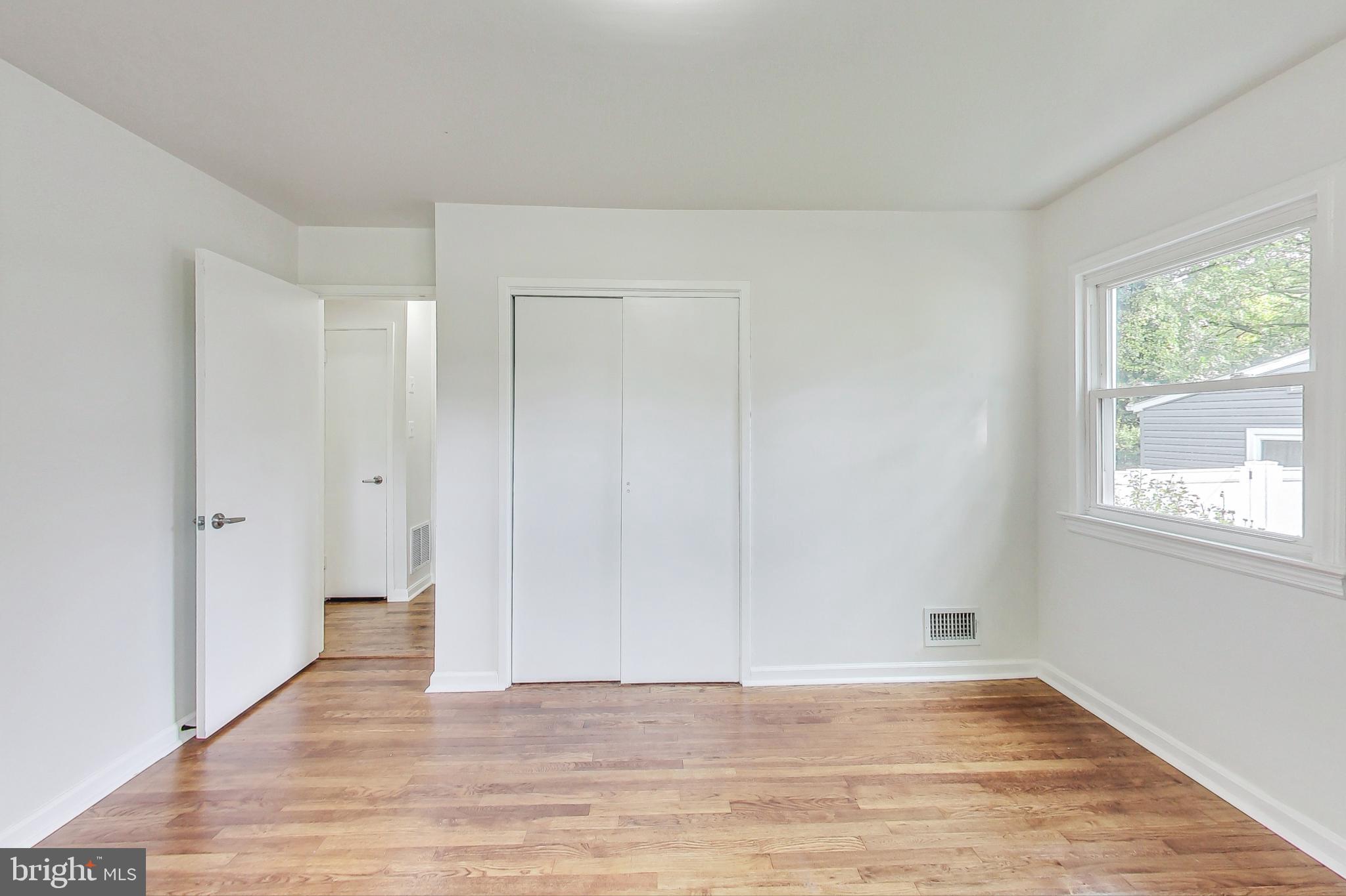 1104 GRANDIN AVENUE