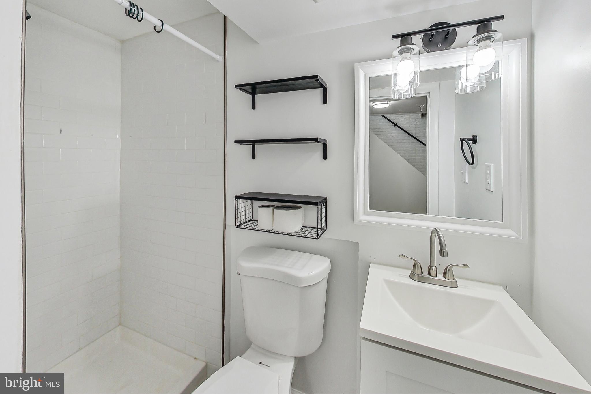 1104 GRANDIN AVENUE