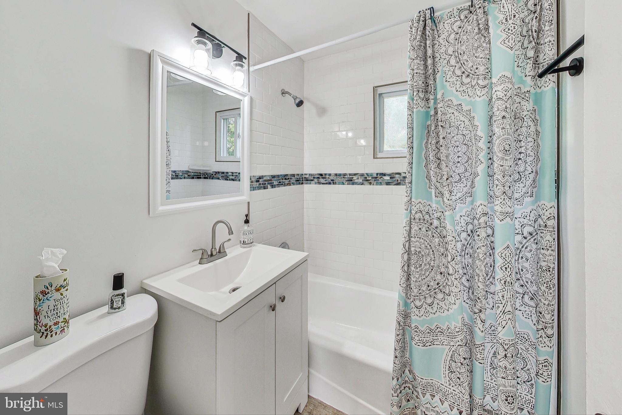 1104 GRANDIN AVENUE