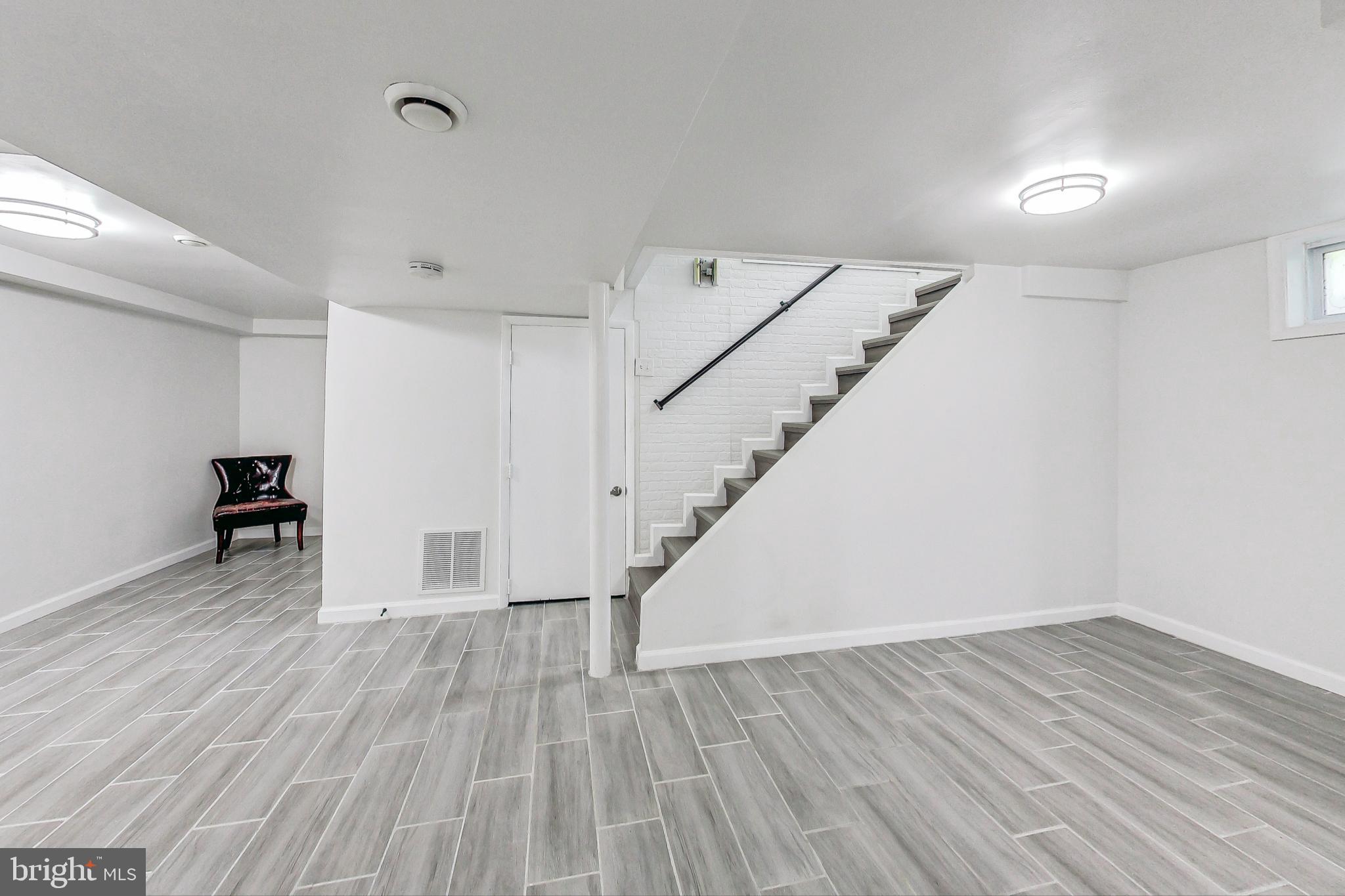 1104 GRANDIN AVENUE
