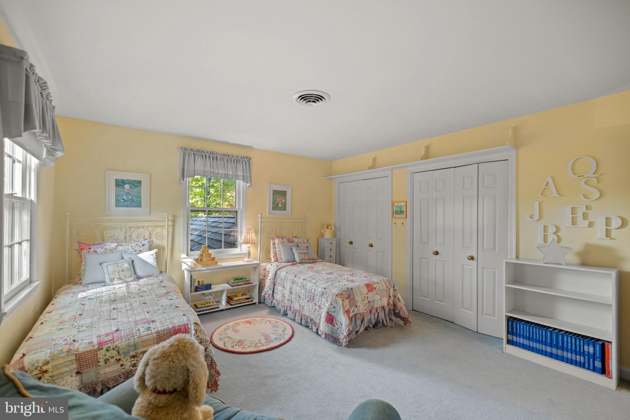 7104 HEATHWOOD COURT