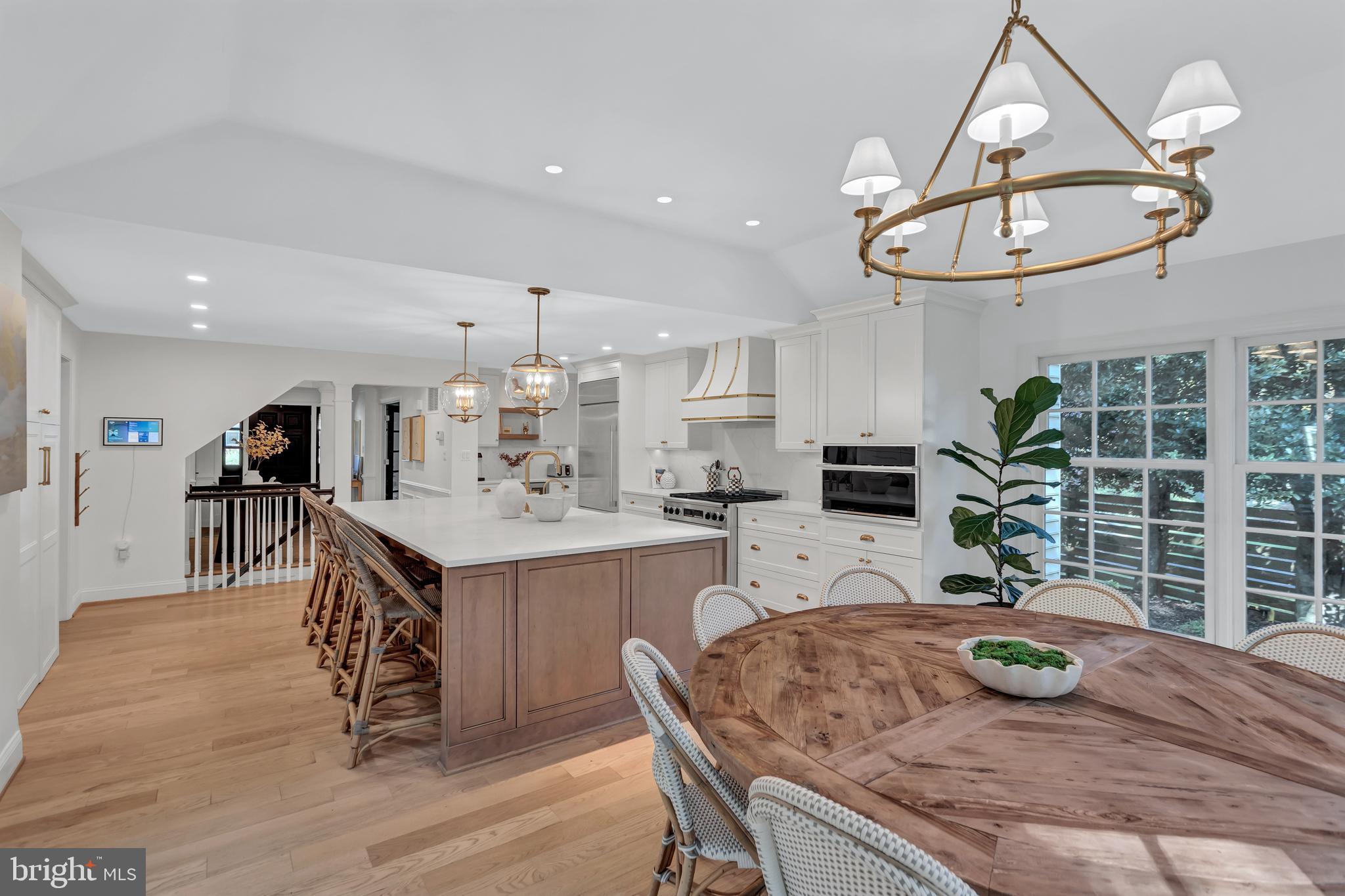 11027 EARLSGATE LANE