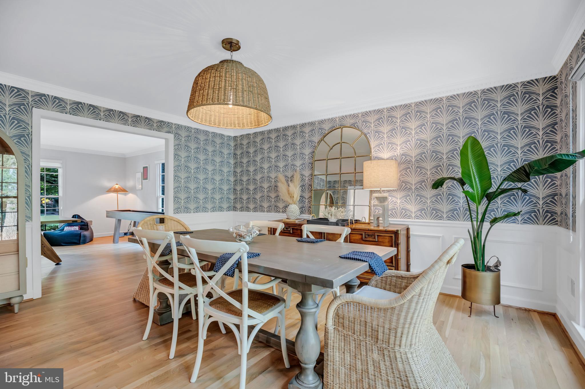 11027 EARLSGATE LANE