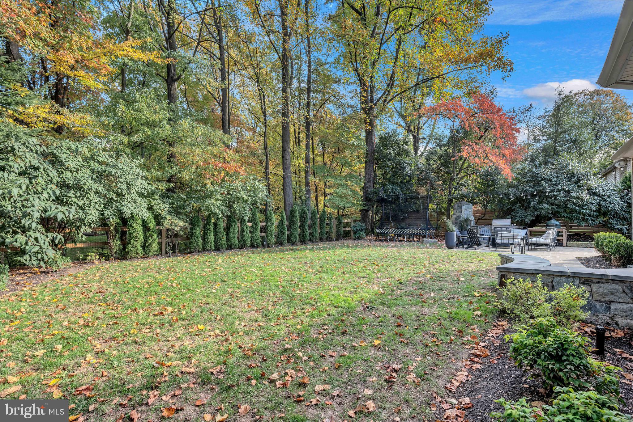 11027 EARLSGATE LANE