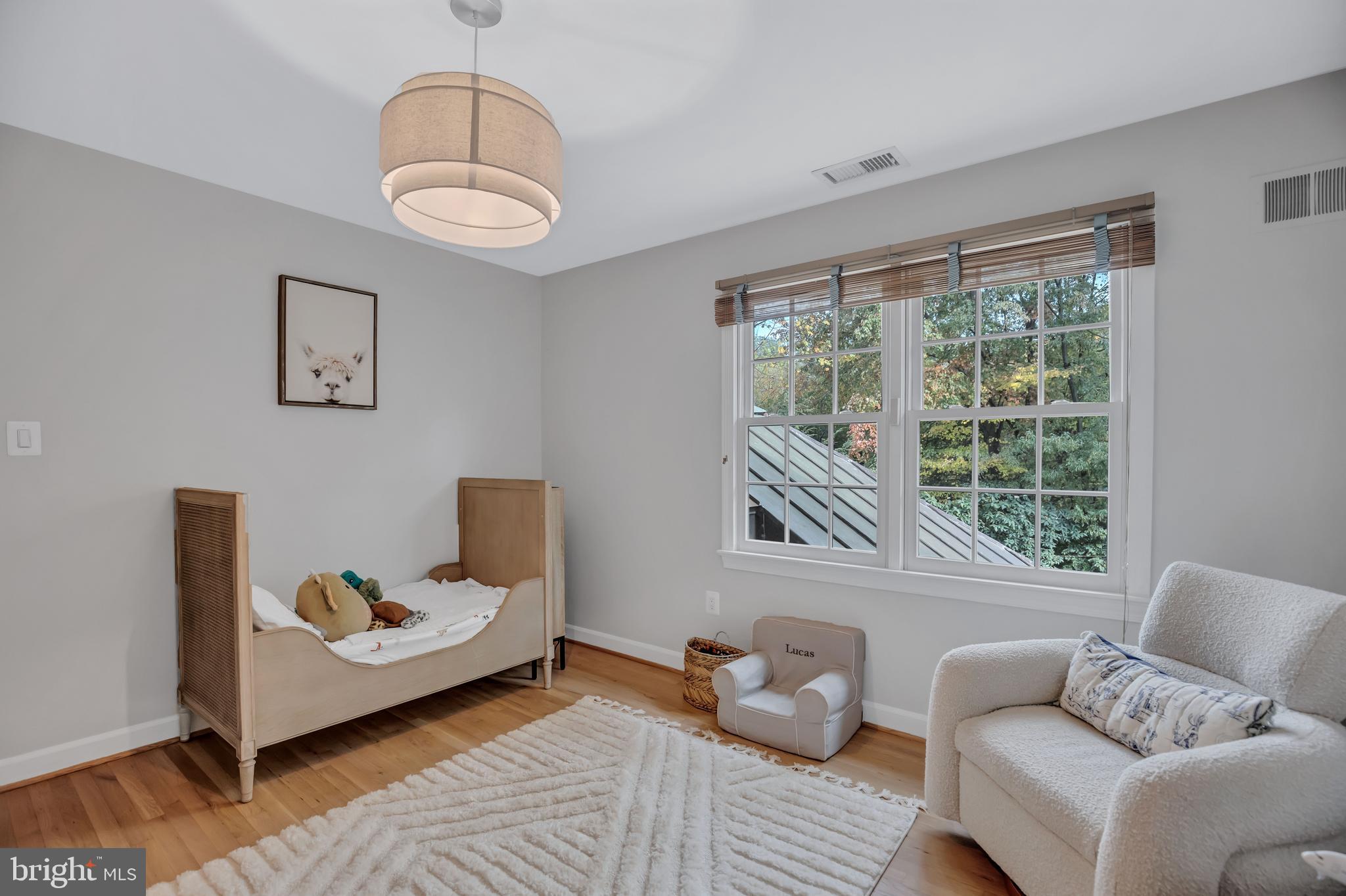 11027 EARLSGATE LANE