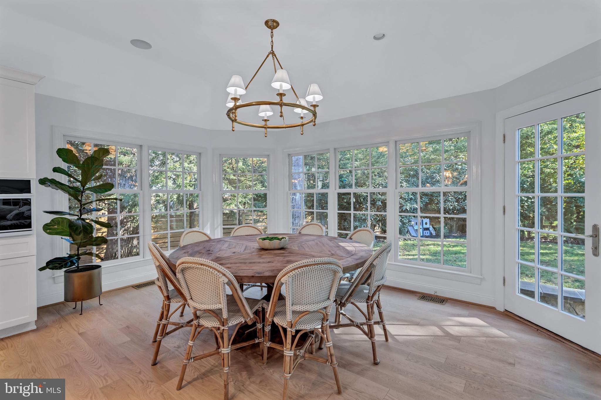 11027 EARLSGATE LANE