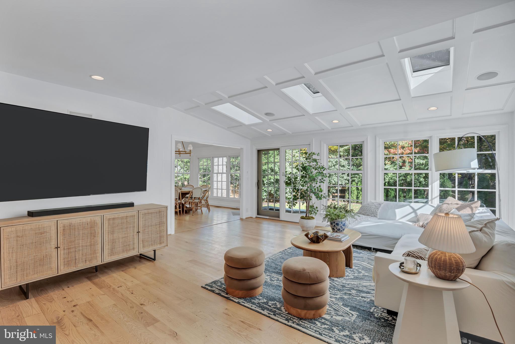 11027 EARLSGATE LANE