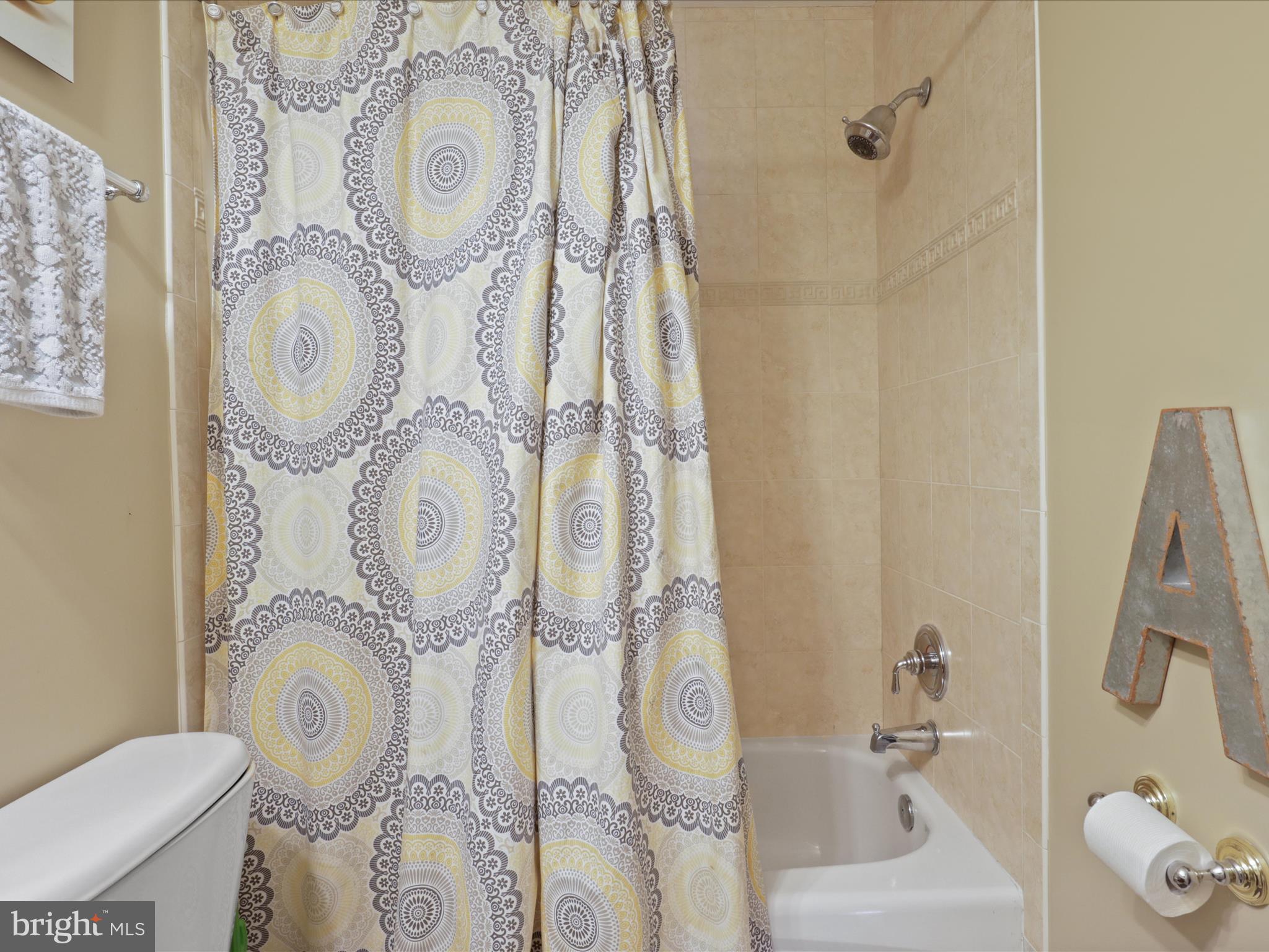 4302 COLCHESTER DRIVE