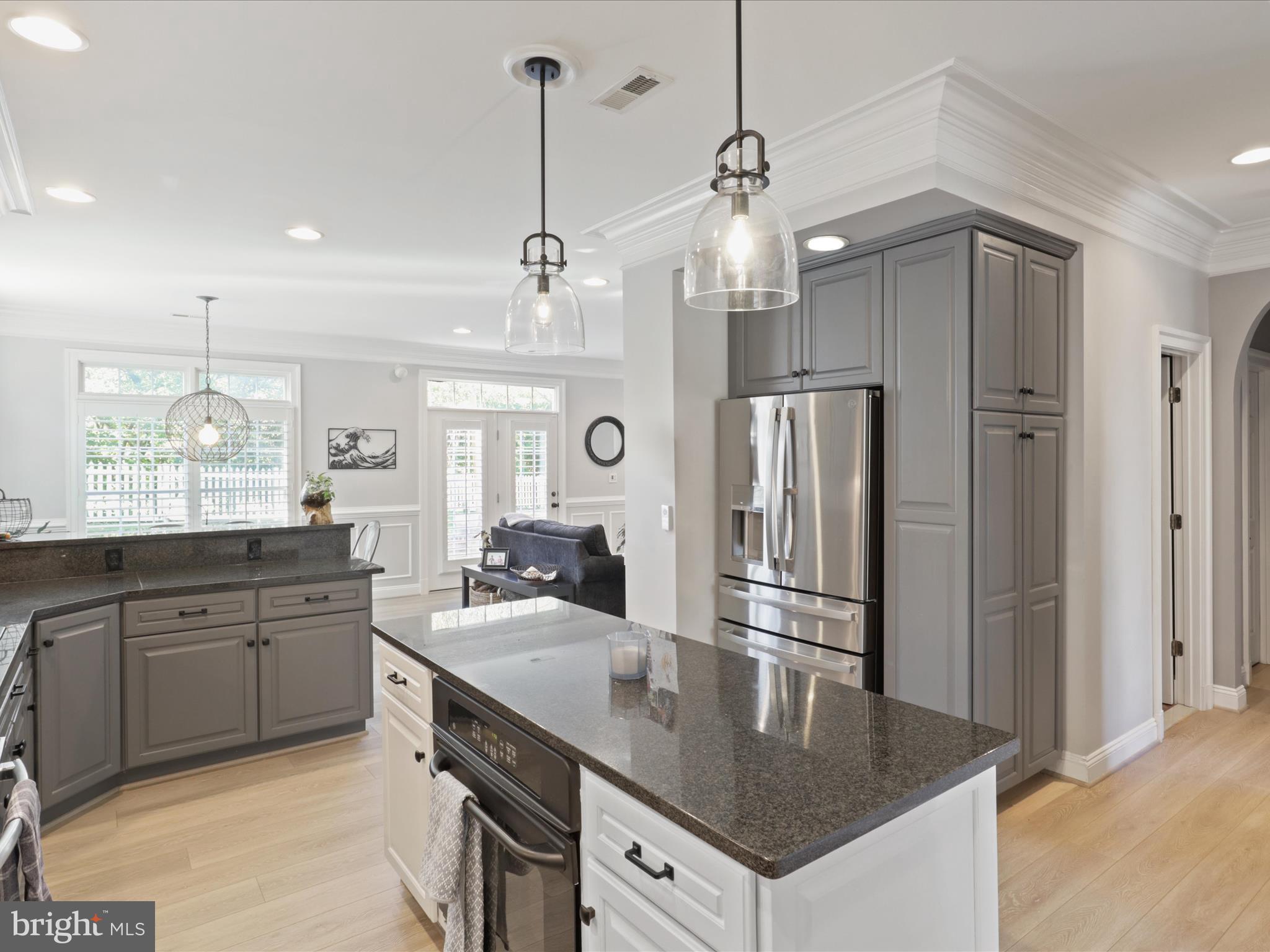 4302 COLCHESTER DRIVE