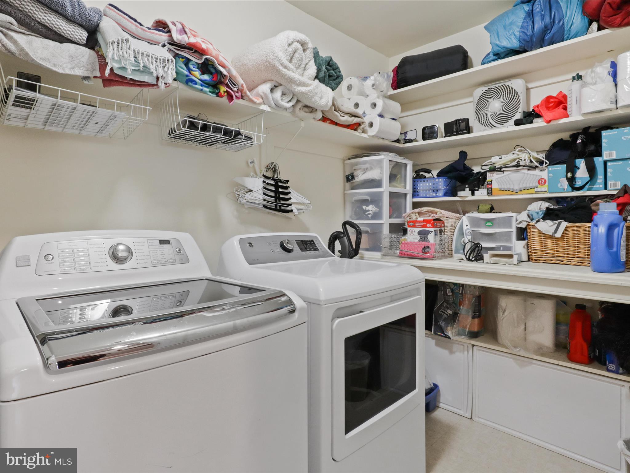 4302 COLCHESTER DRIVE