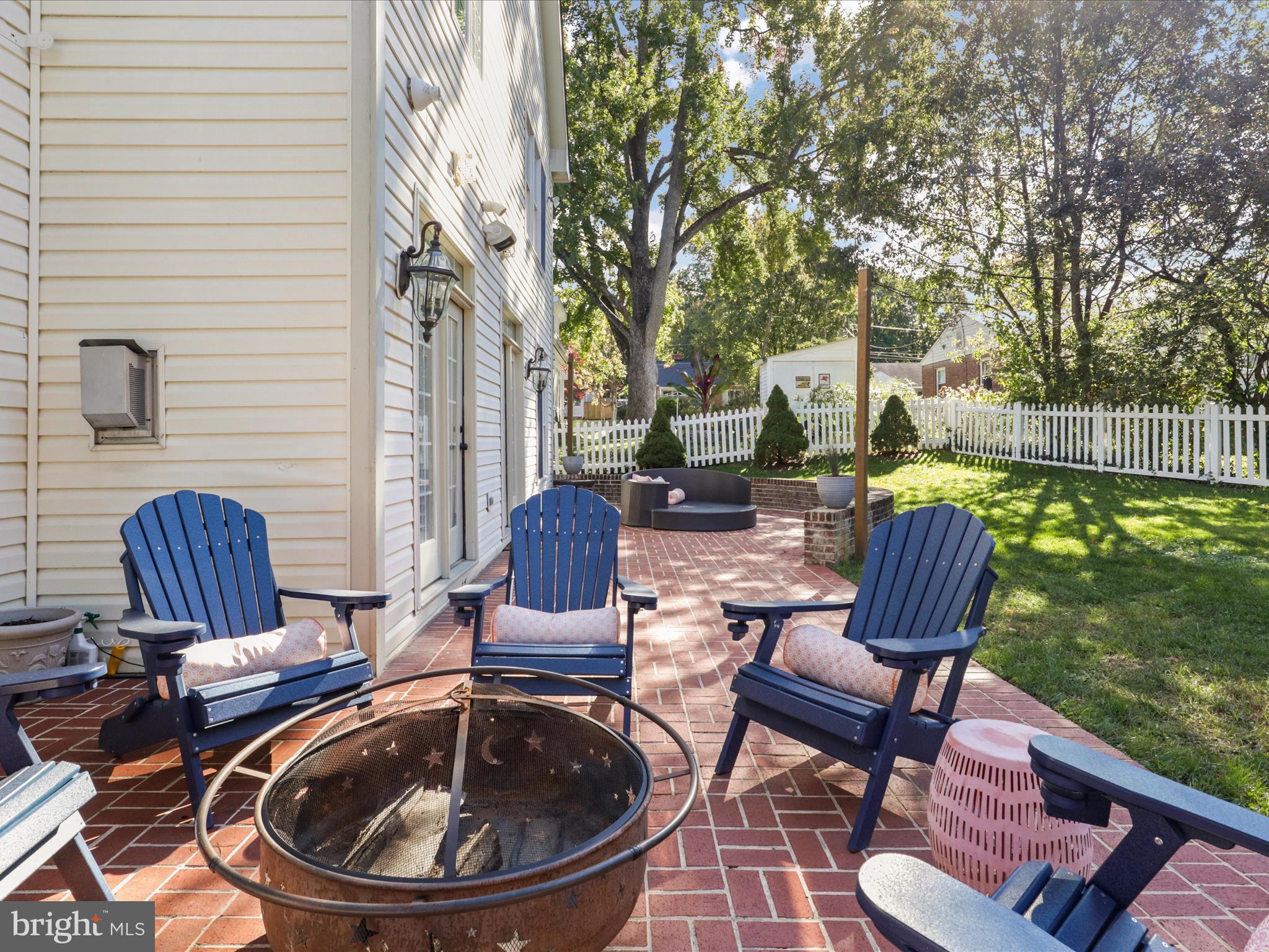 4302 COLCHESTER DRIVE