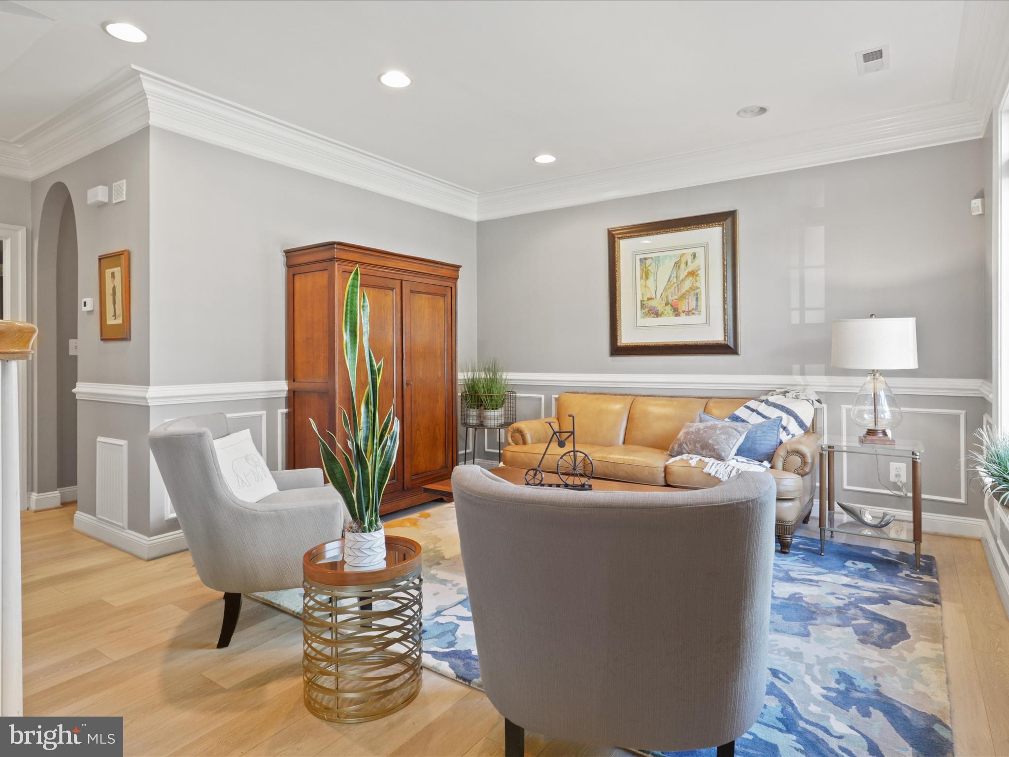 4302 COLCHESTER DRIVE