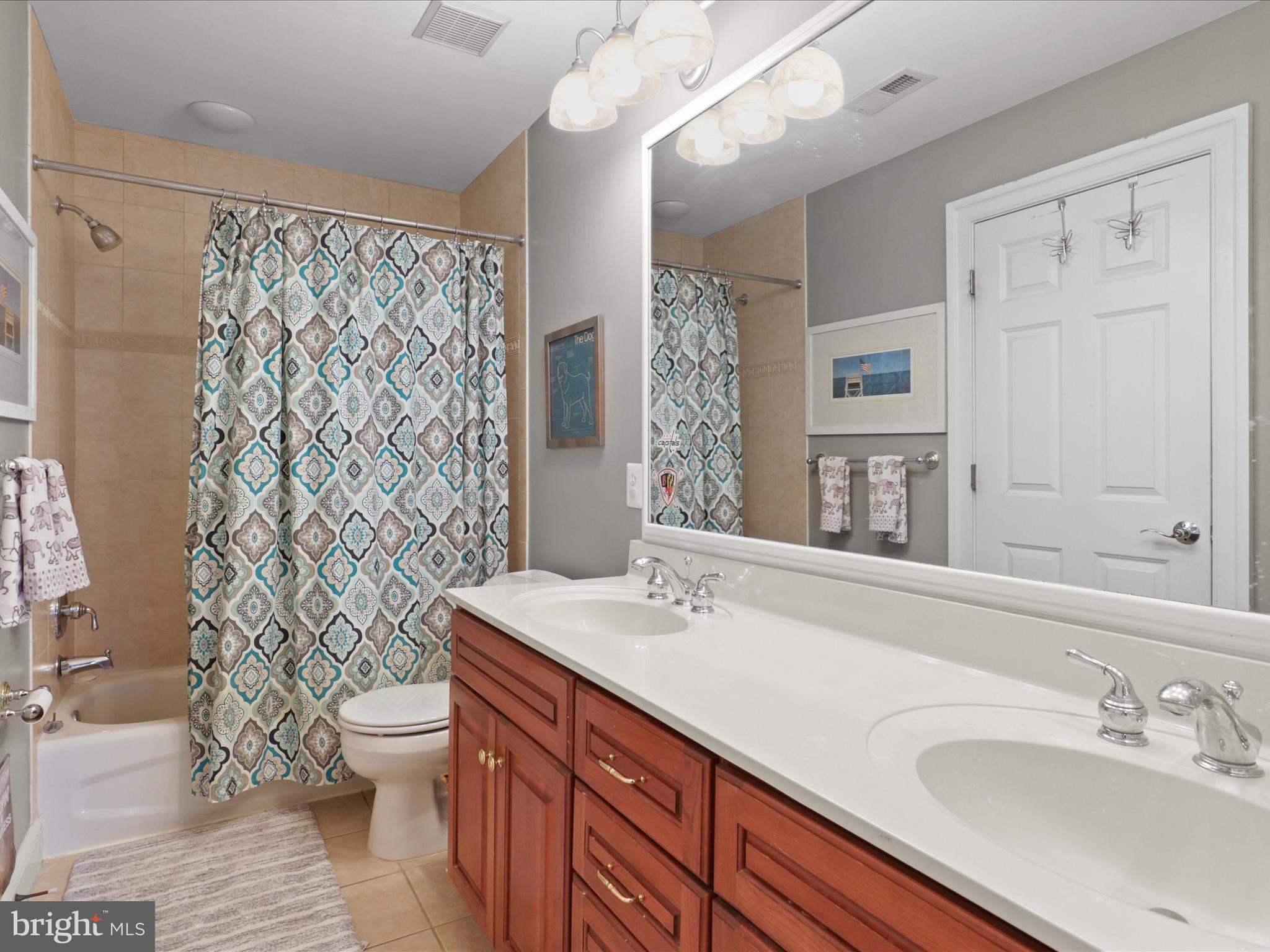 4302 COLCHESTER DRIVE