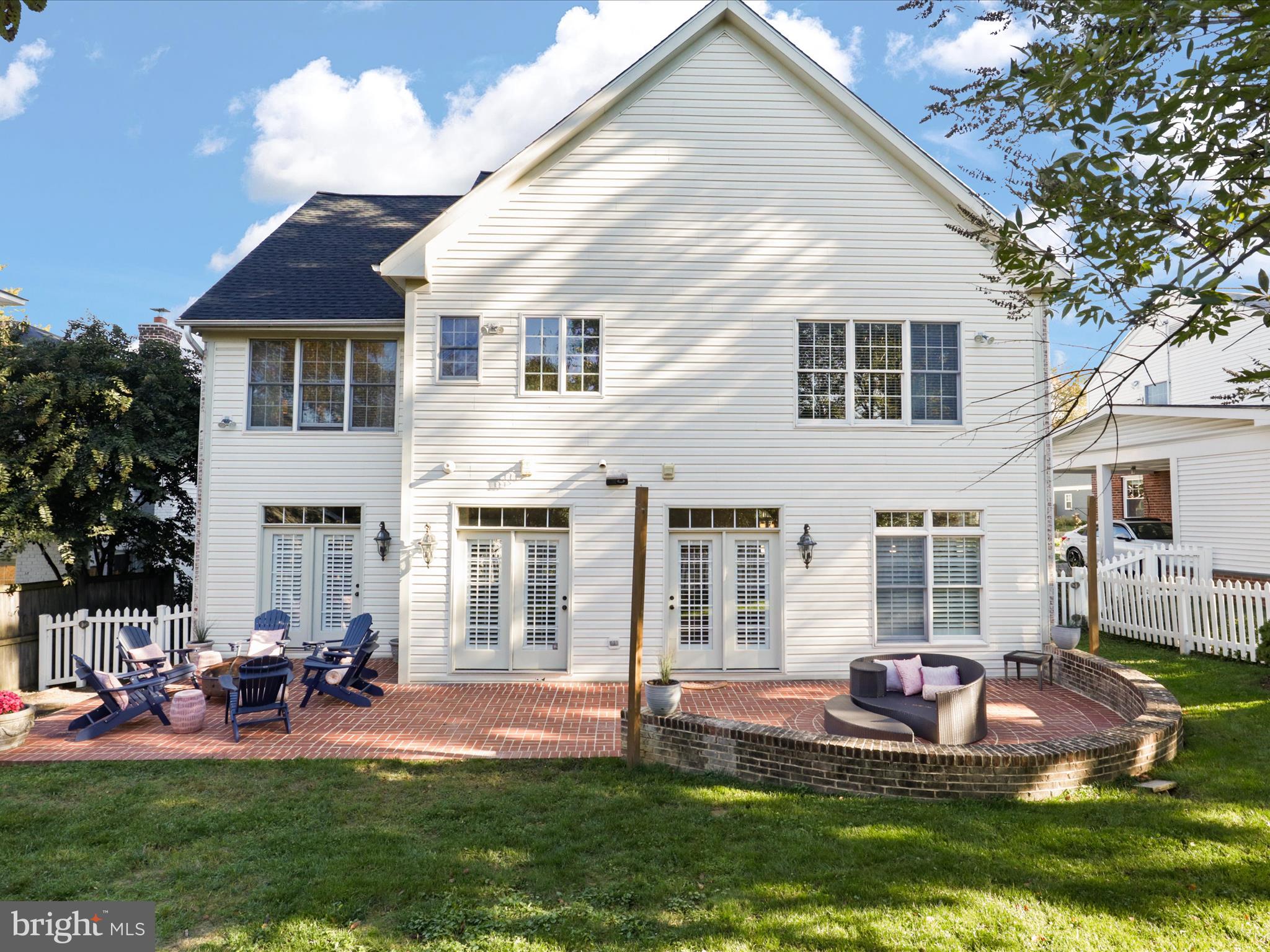 4302 COLCHESTER DRIVE