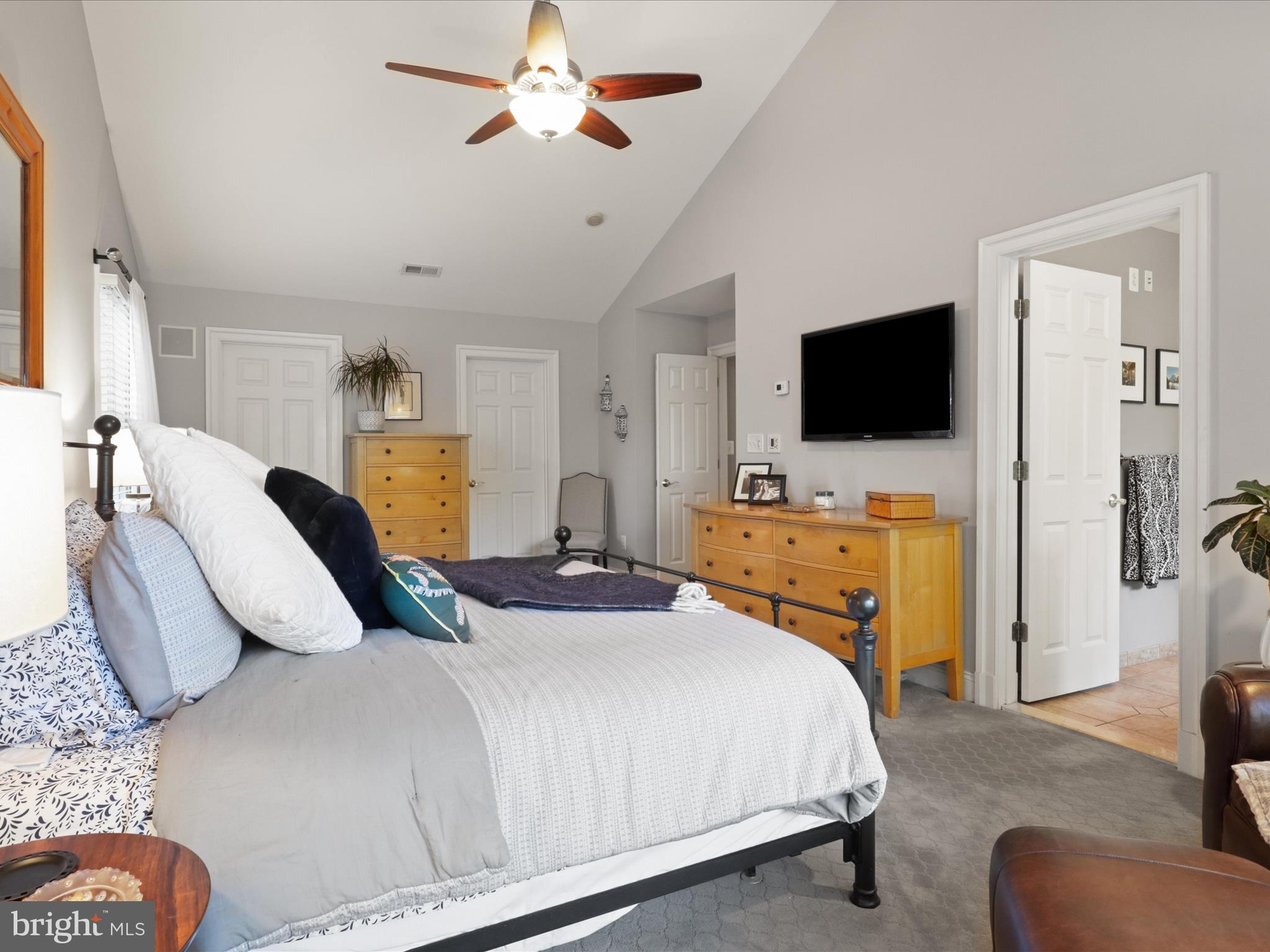 4302 COLCHESTER DRIVE