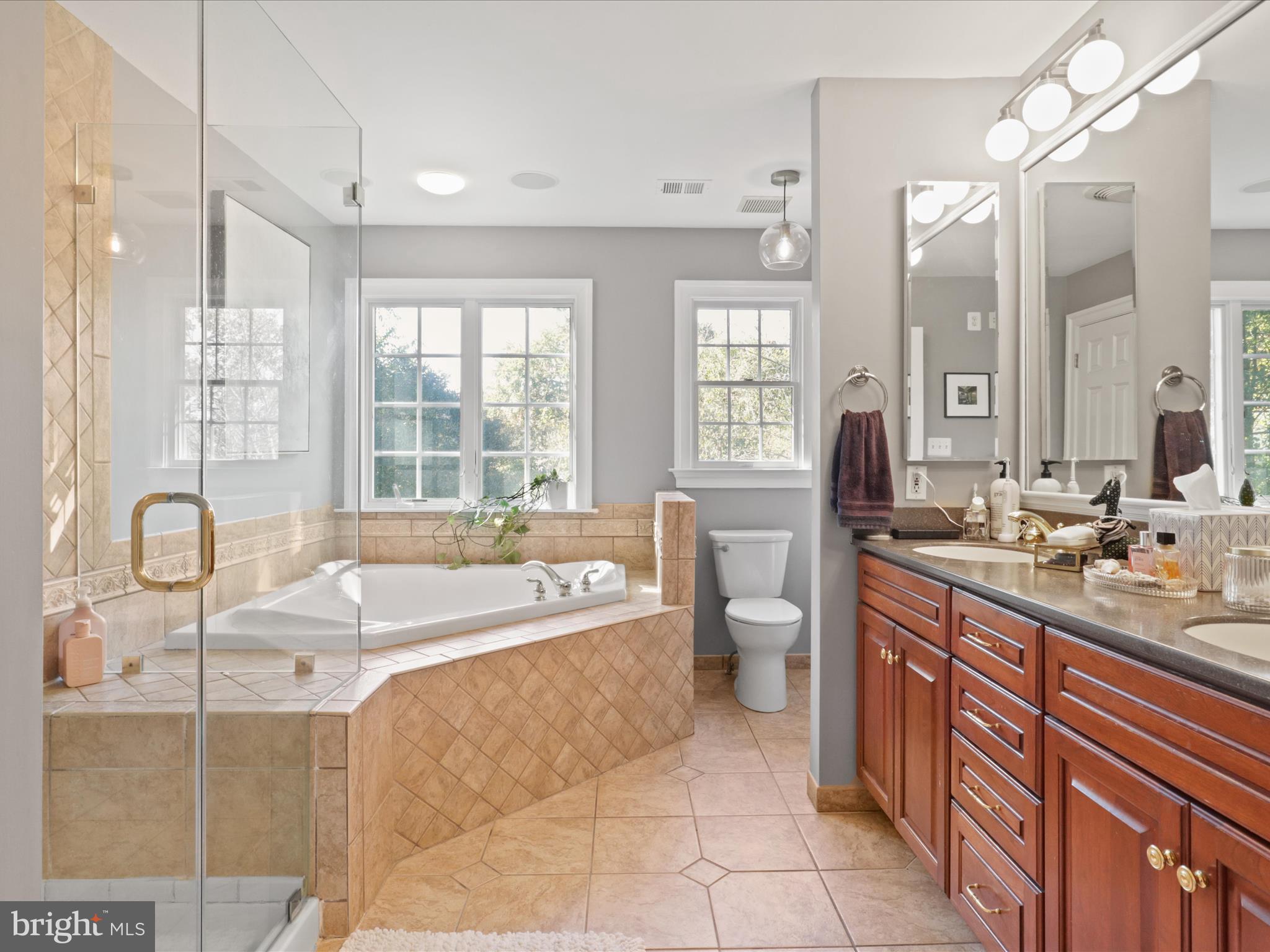 4302 COLCHESTER DRIVE