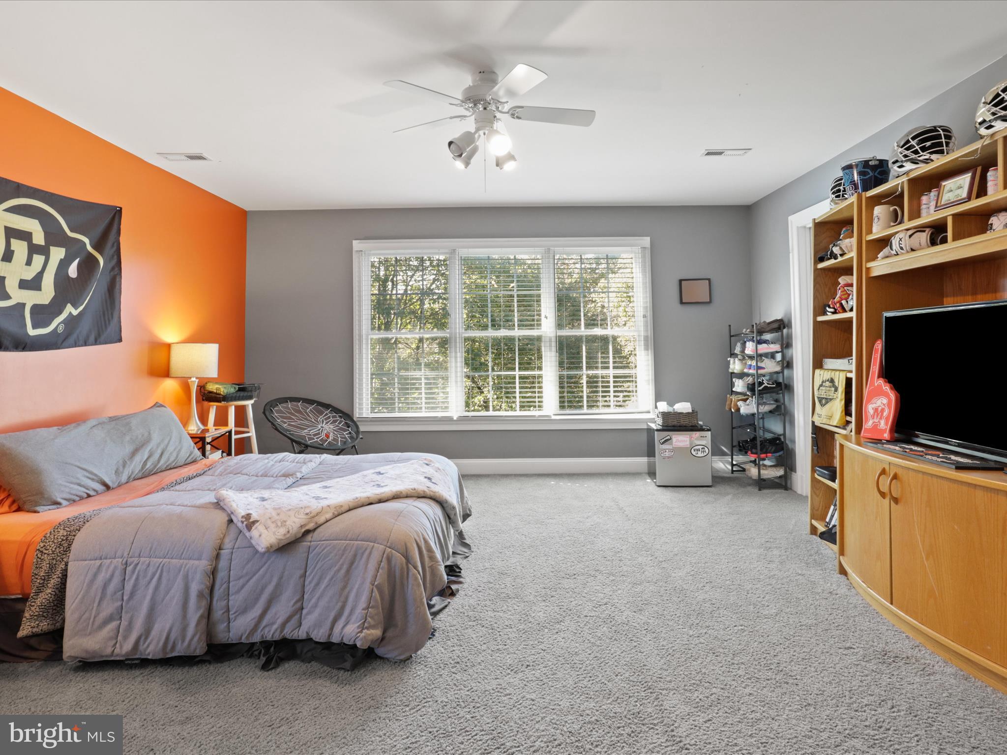 4302 COLCHESTER DRIVE