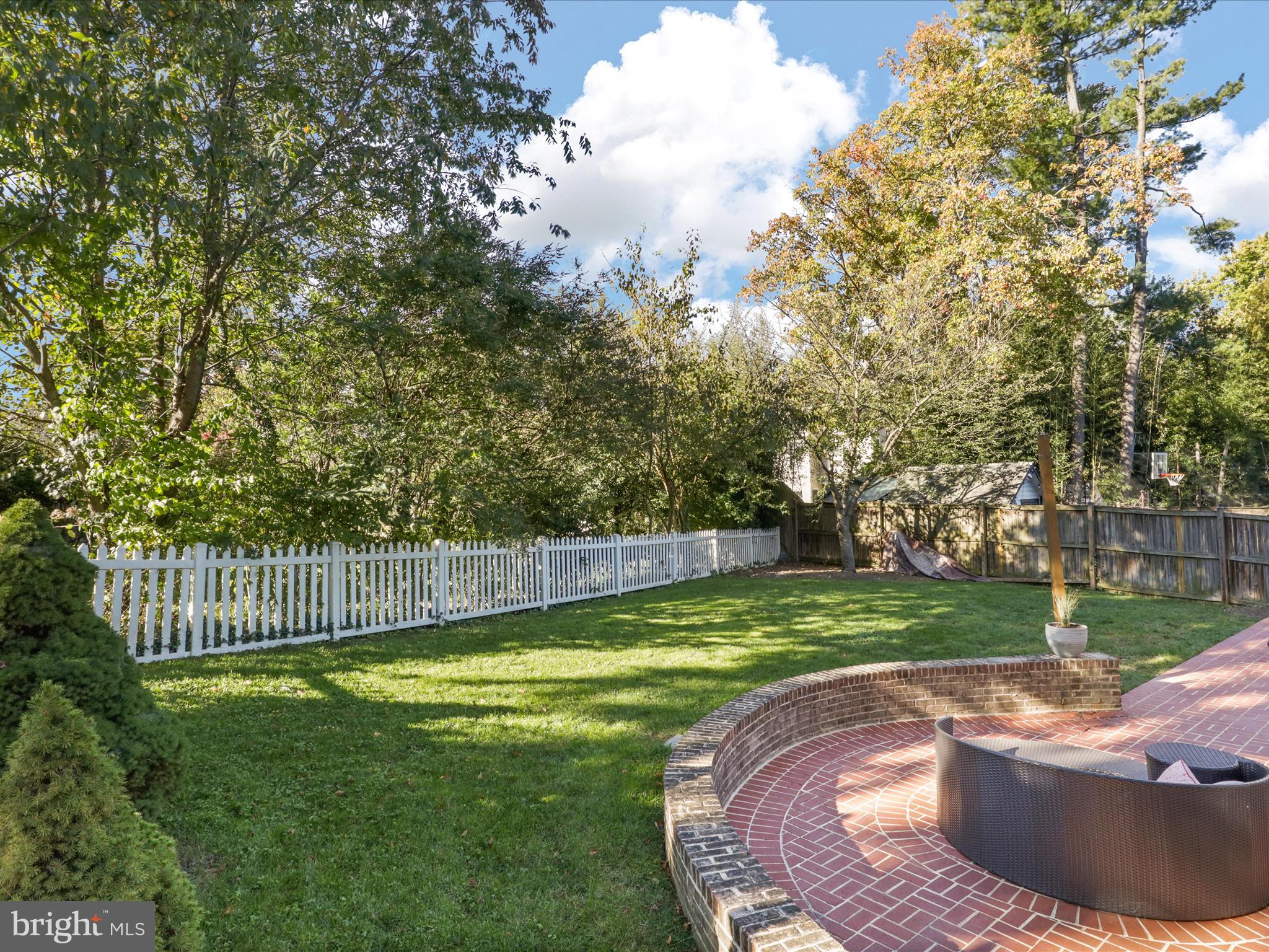 4302 COLCHESTER DRIVE