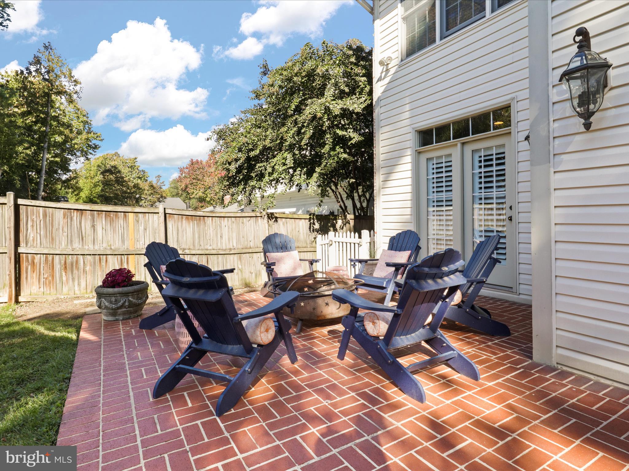 4302 COLCHESTER DRIVE