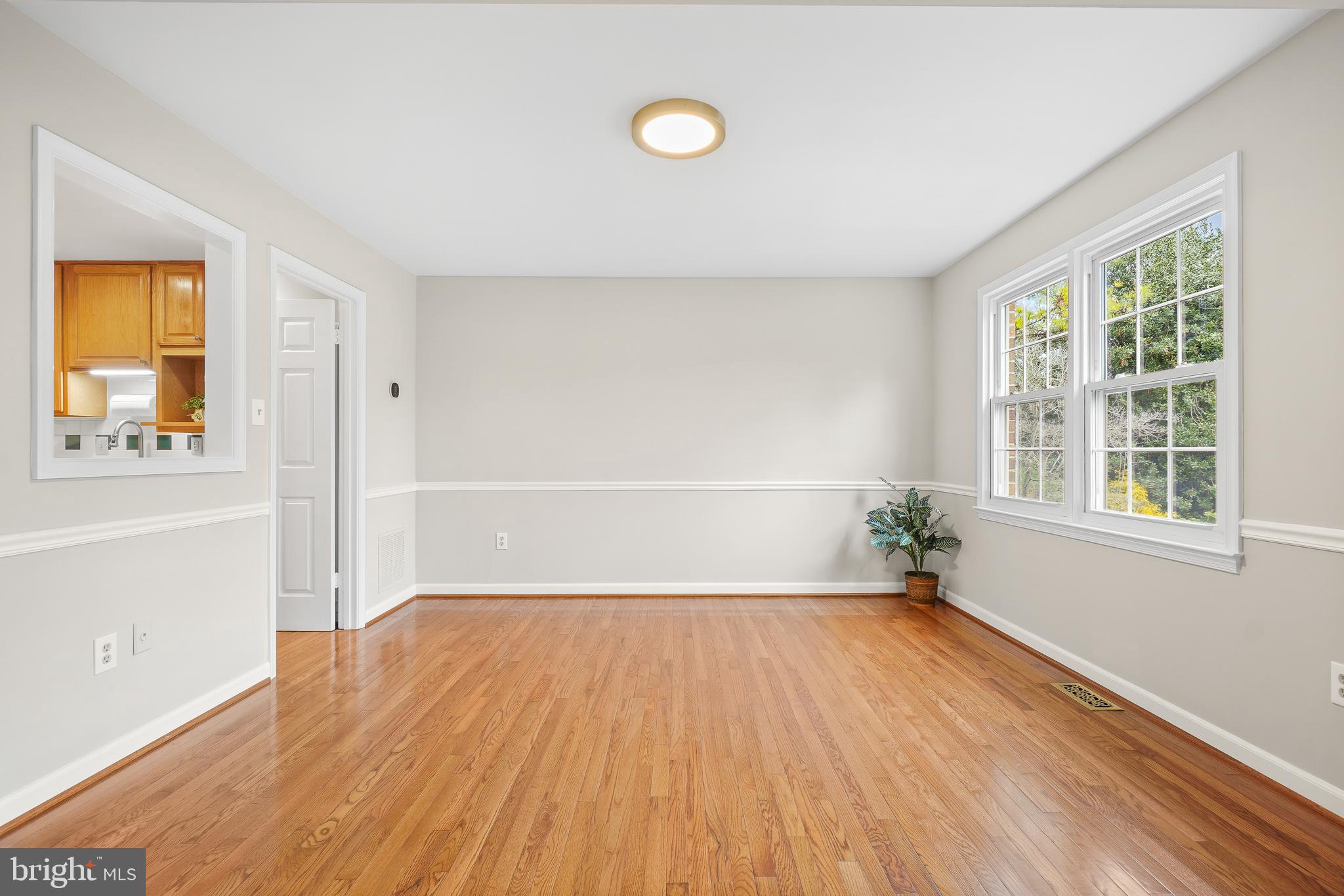 5808 TUDOR LANE